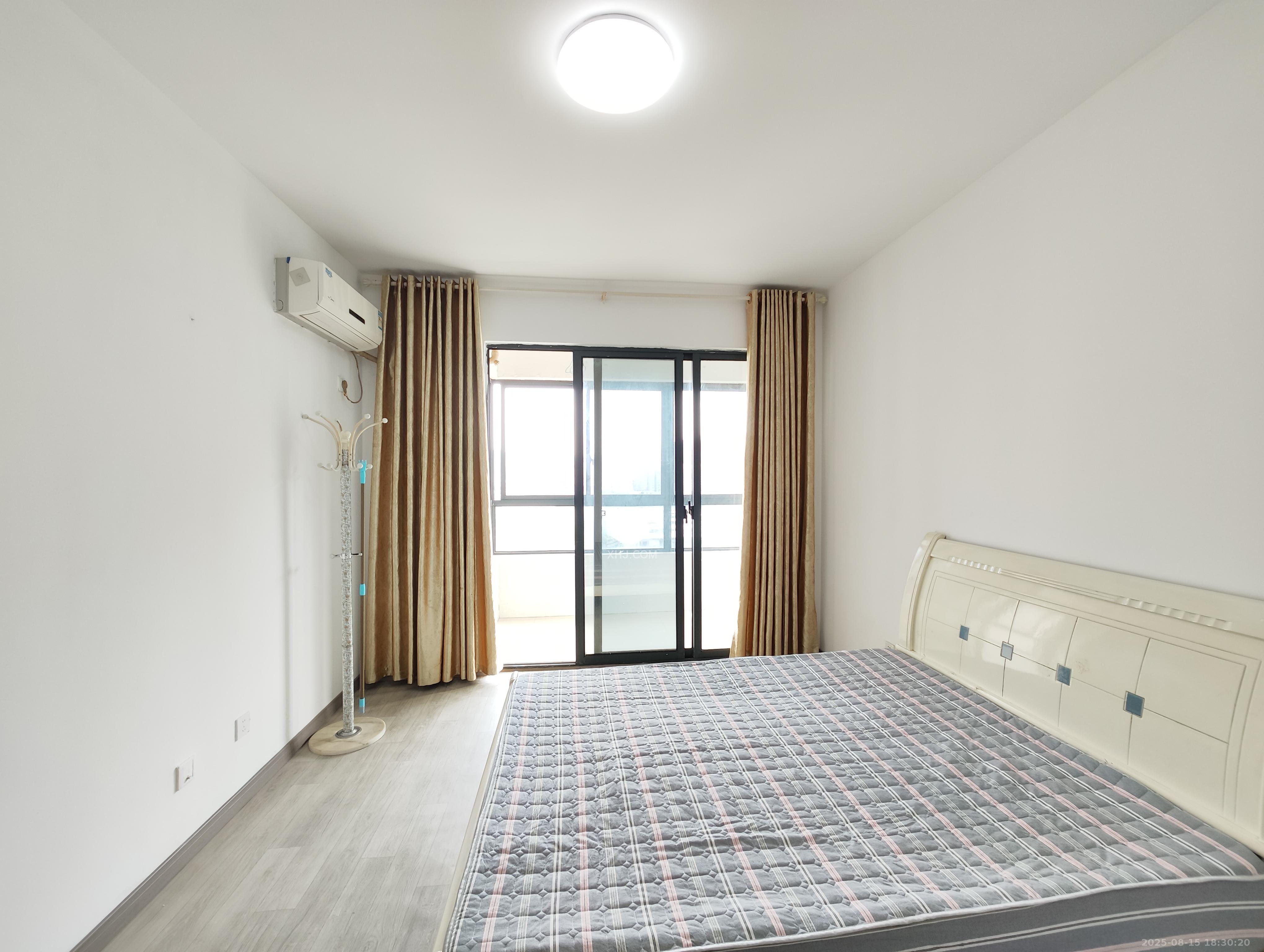 长房时代城 3室2厅1卫 2100.0元/月 长房时代城 3室2厅1卫 2100.0元/月室内图