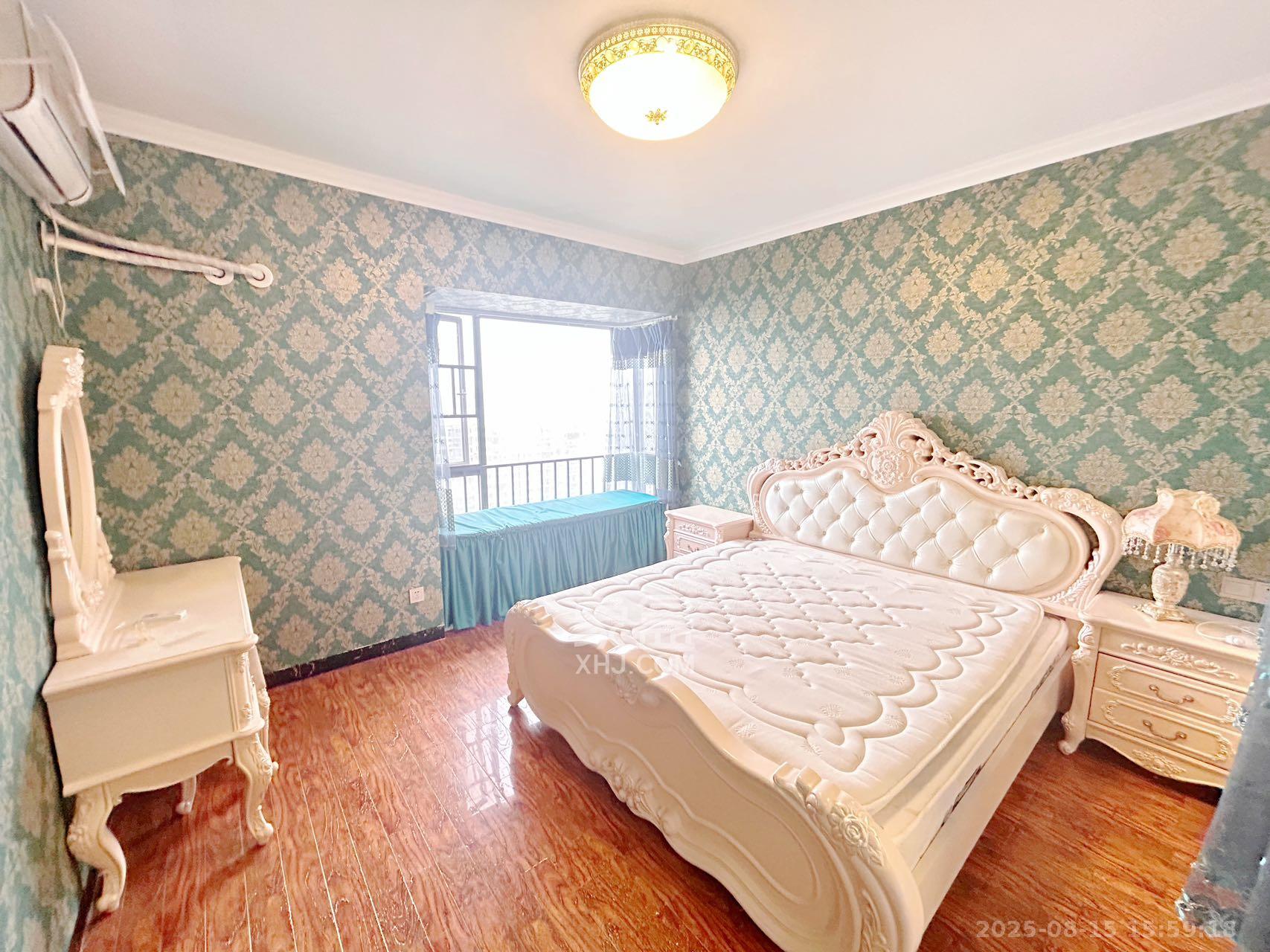 中城丽景香山园 3室2厅1卫 3200.0元/月 中城丽景香山园 3室2厅1卫 3200.0元/月室内图