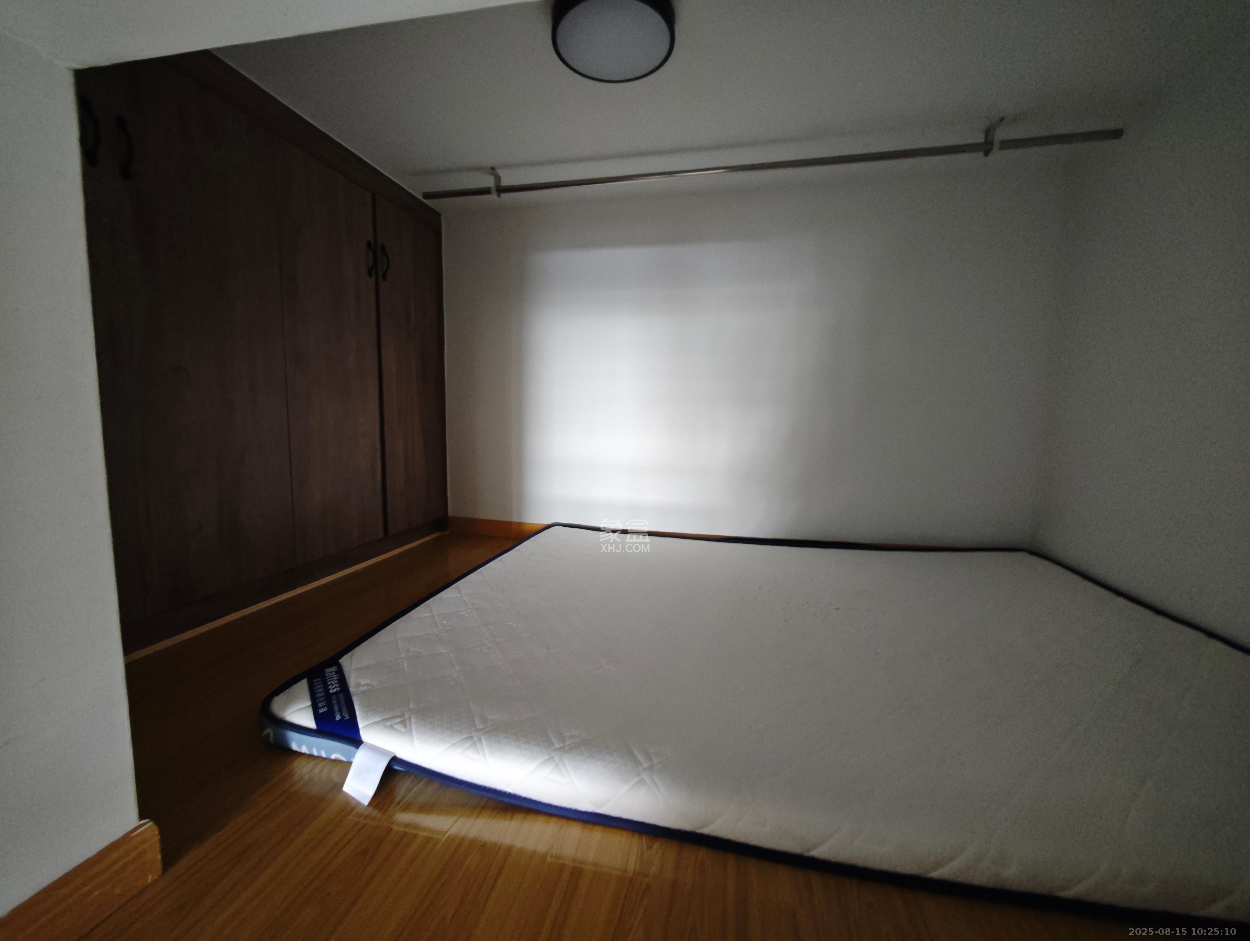 弘坤云寓 1室1厅1卫 1500.0元/月 弘坤云寓 1室1厅1卫 1500.0元/月室内图