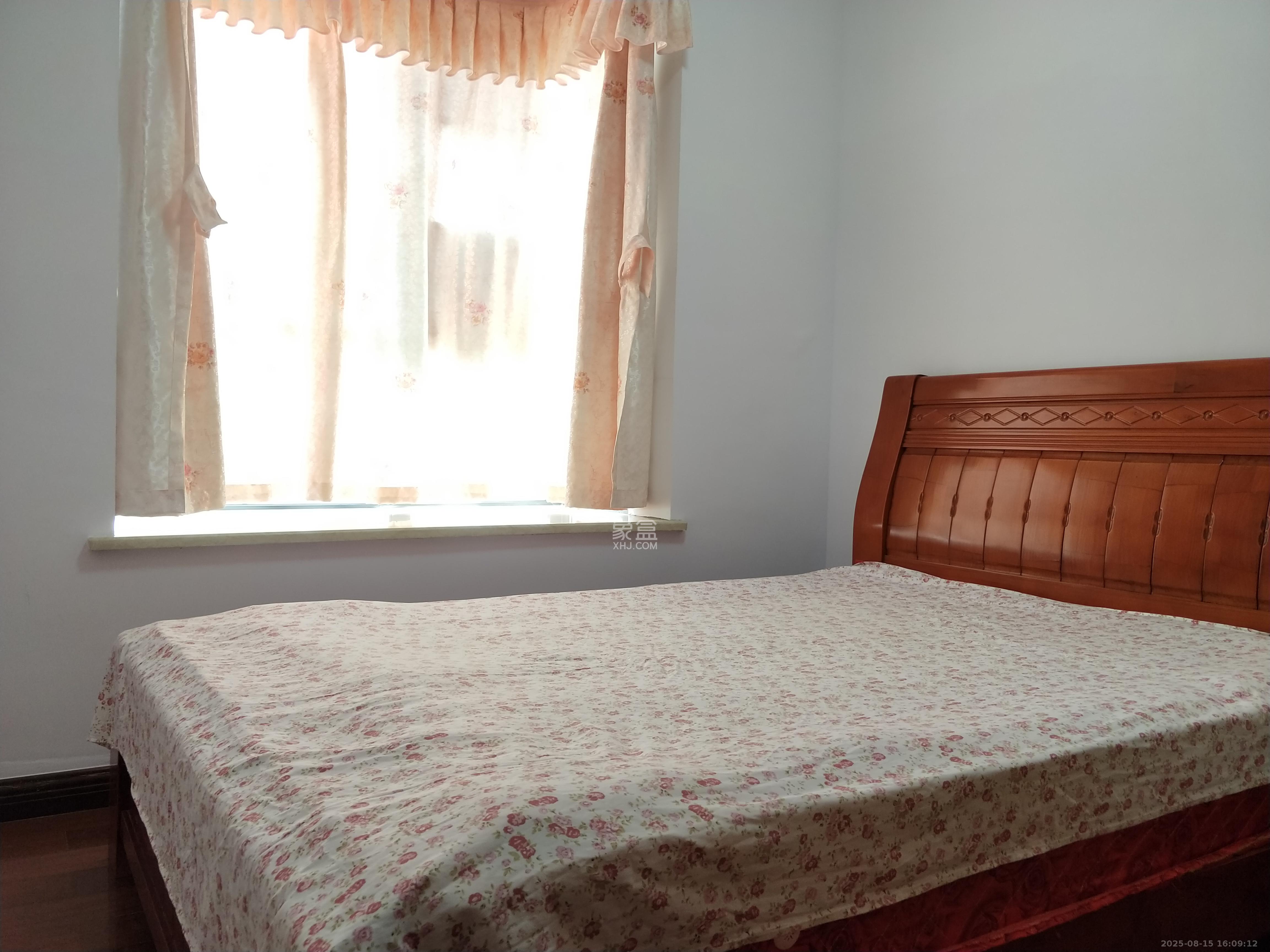 莱茵城 3室2厅1卫 2400.0元/月 莱茵城 3室2厅1卫 2400.0元/月室内图