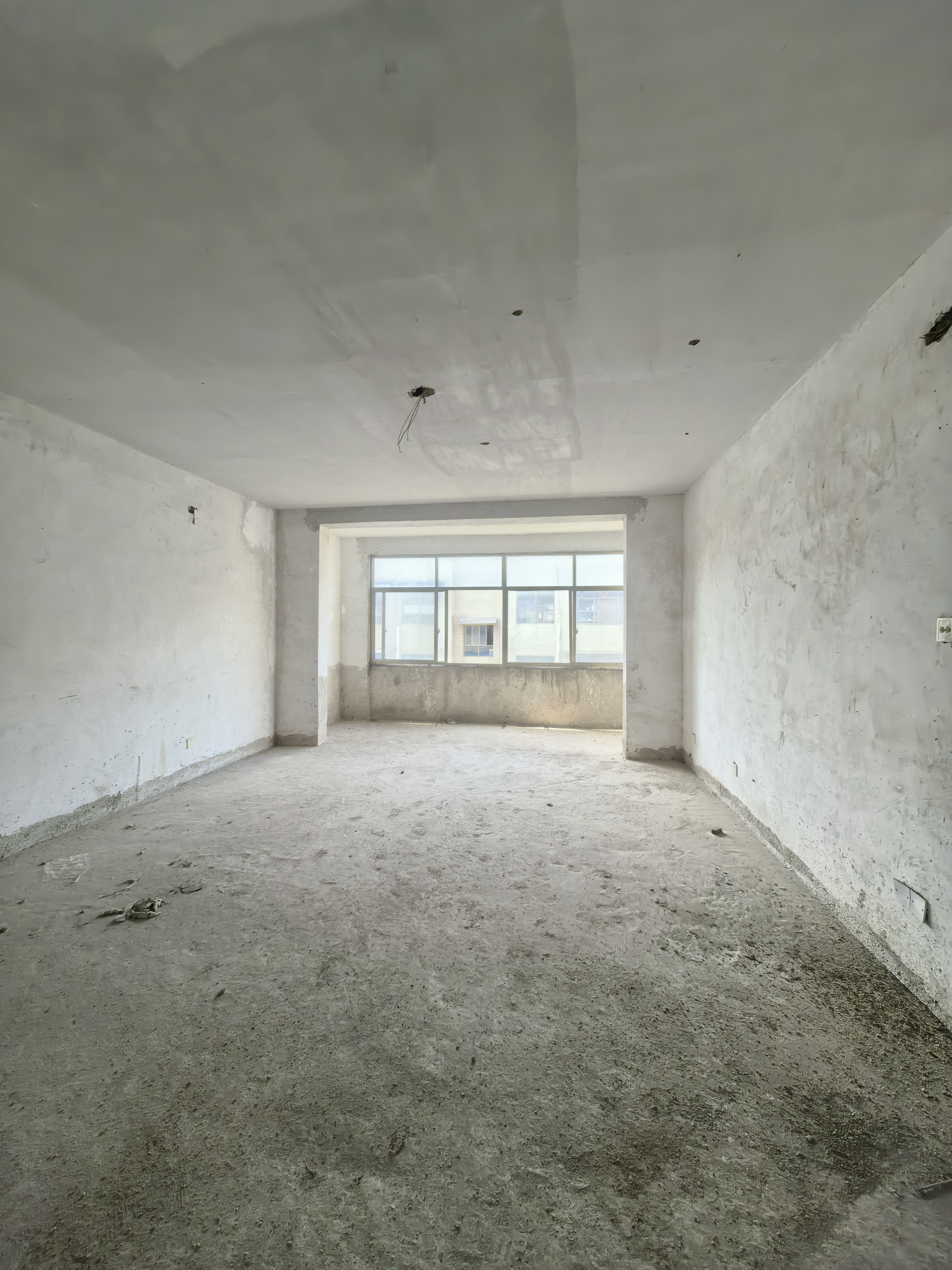 区教师新村 6室4厅4卫 70.0万 区教师新村 6室4厅4卫 70.0万客厅