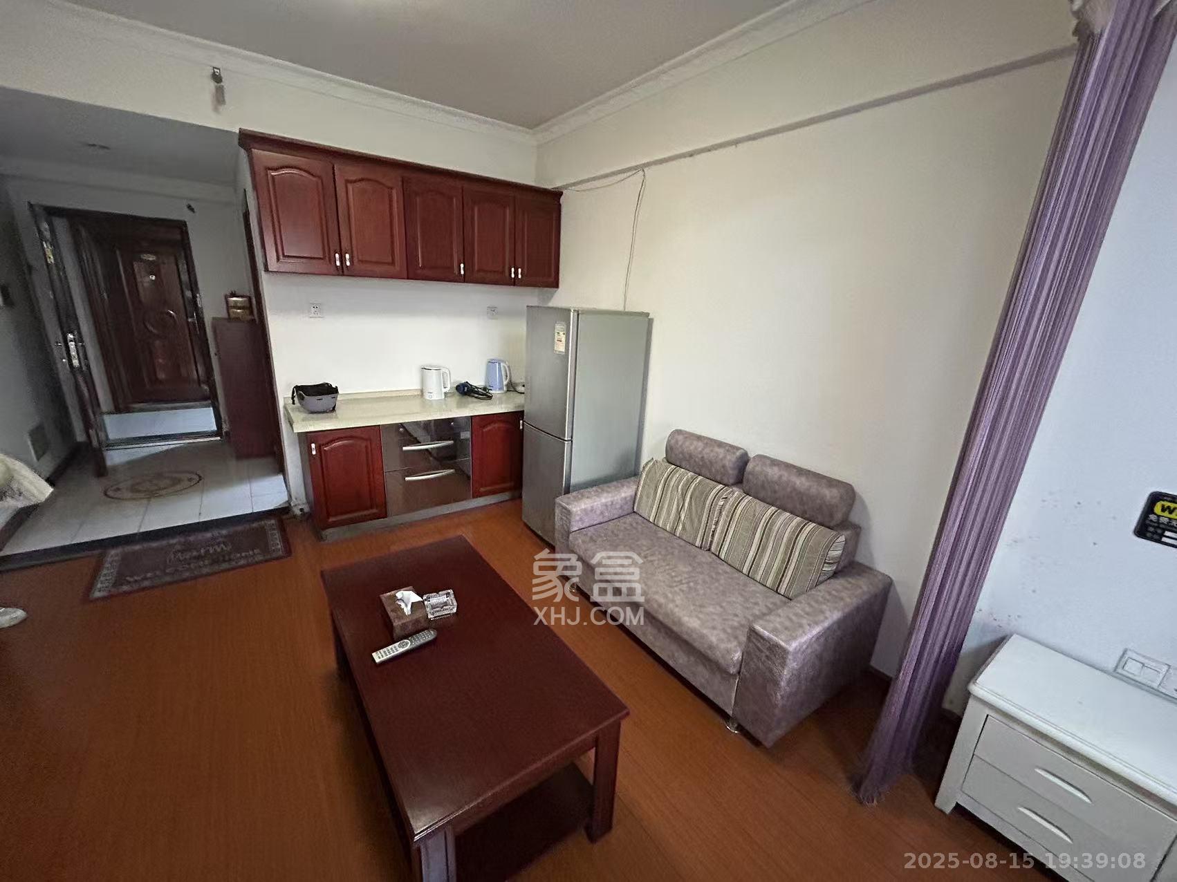 湘水和天下 1室1厅1卫 1300.0元/月 湘水和天下 1室1厅1卫 1300.0元/月室内图