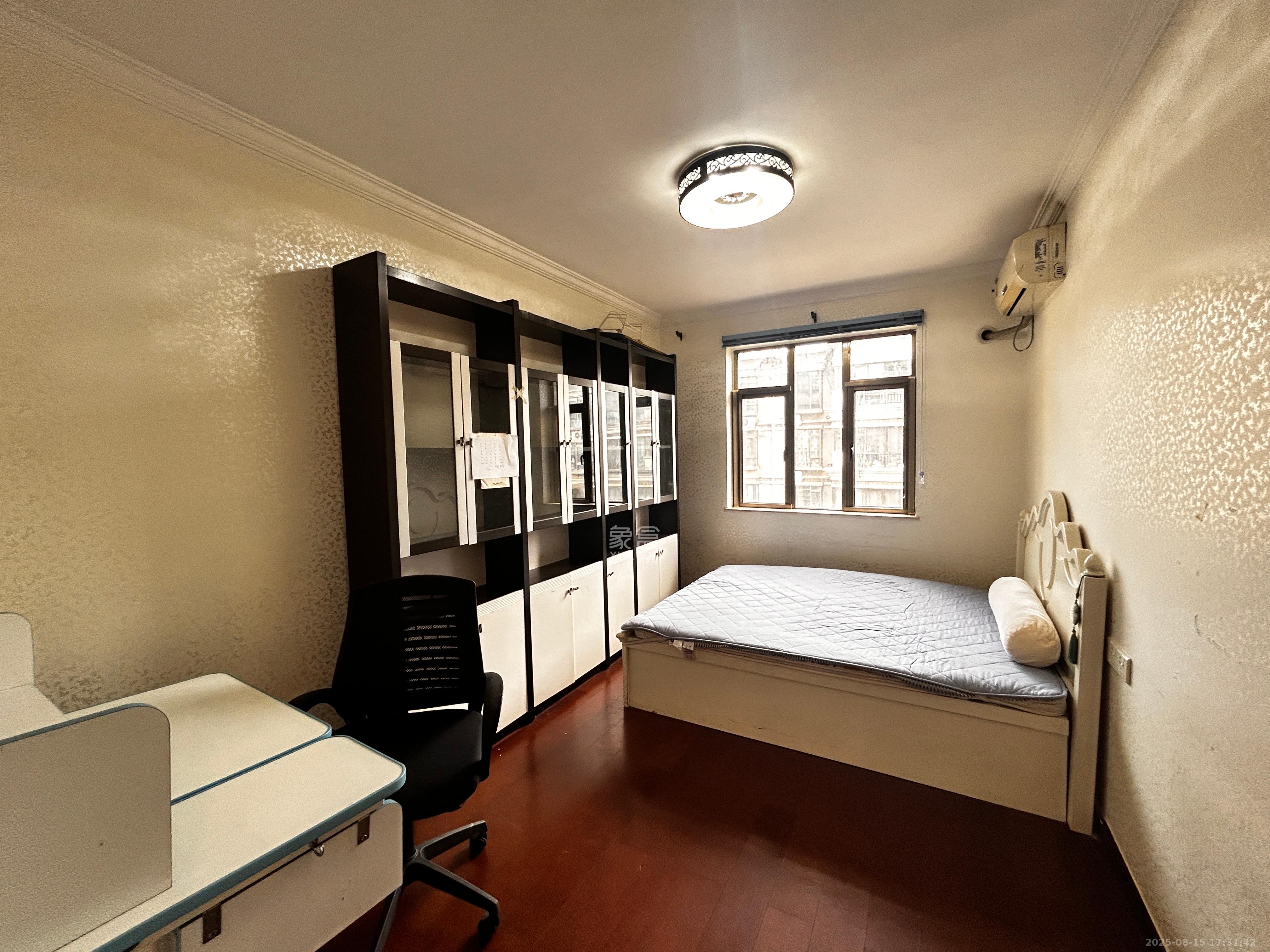 江山帝景雅典  3室2厅2卫    2200.0元/月 江山帝景雅典  3室2厅2卫    2200.0元/月室内图