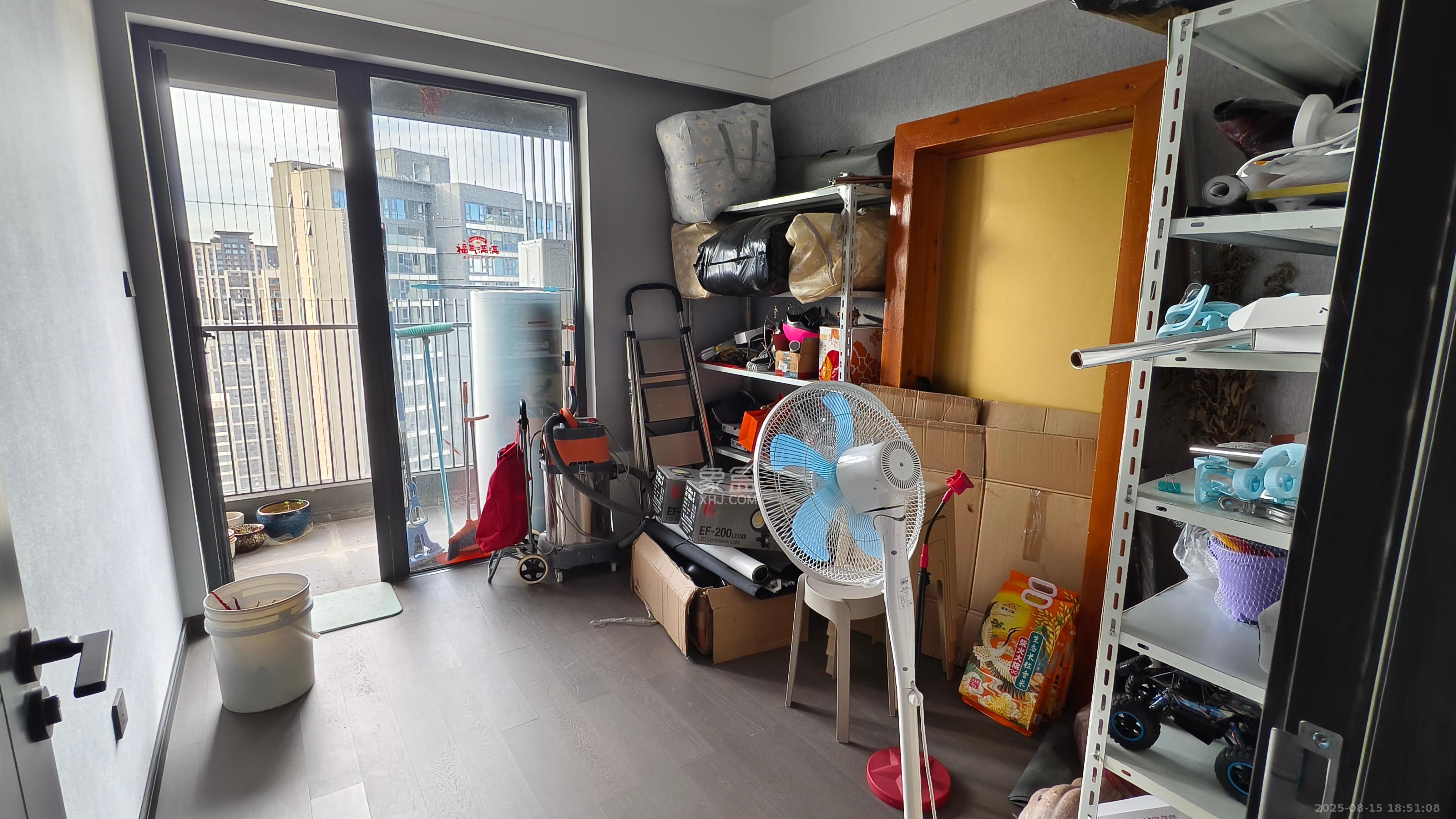 绿地麓云国际一期  6室2厅3卫    8500.0元/月室内图