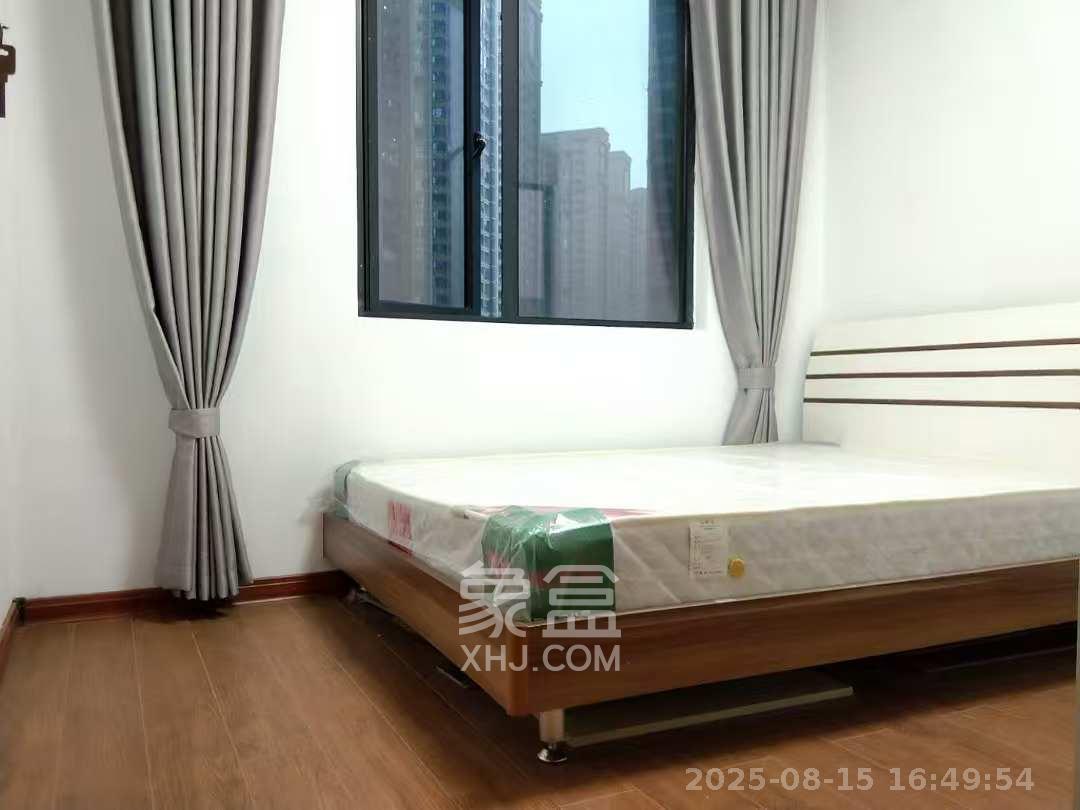 中建梅溪湖中心  4室2厅1卫   4200.00元/月室内图