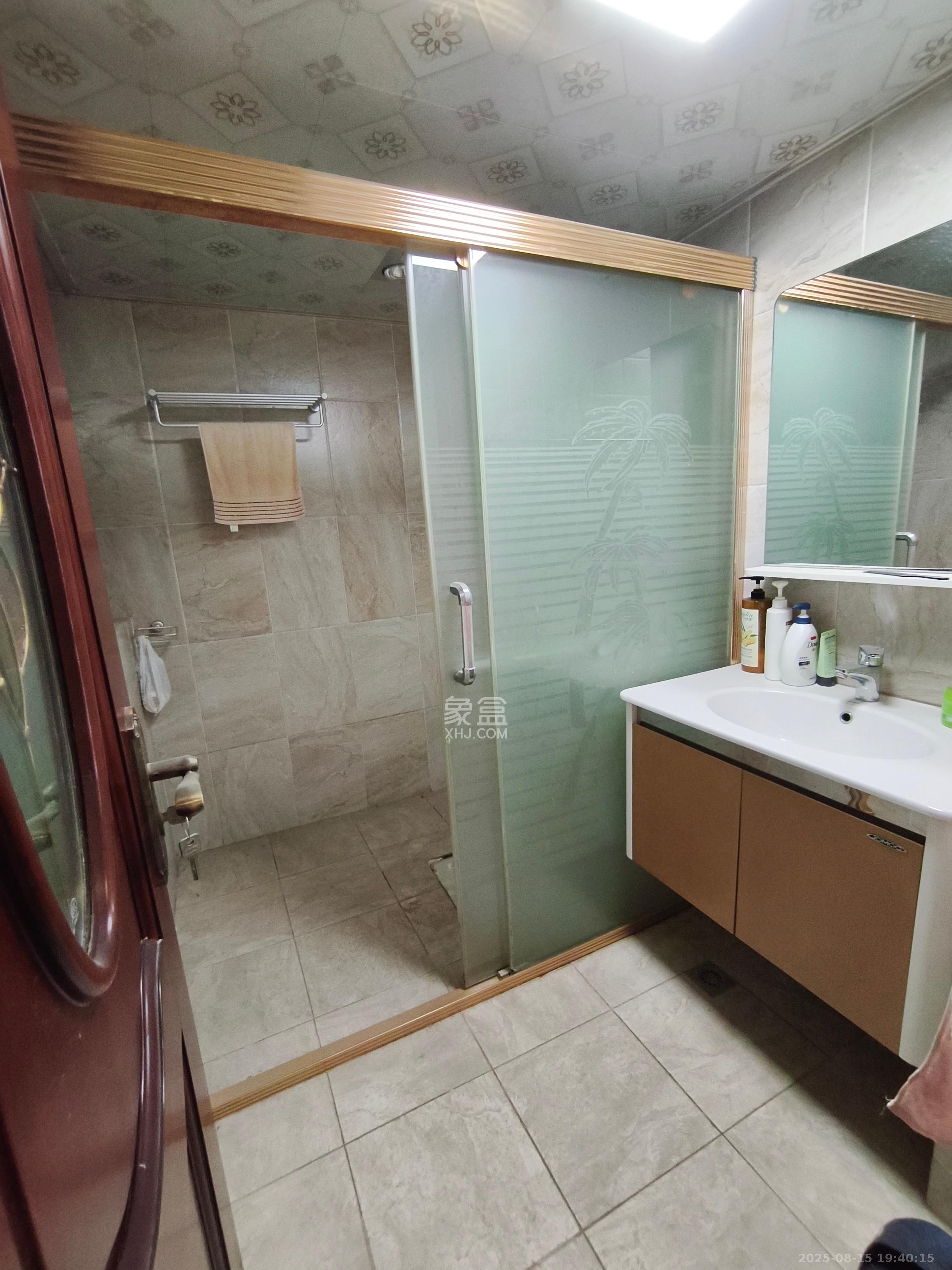 北京御园一二期(国泰嘉园) 3室2厅2卫 3500.0元/月 北京御园一二期(国泰嘉园) 3室2厅2卫 3500.0元/月室内图