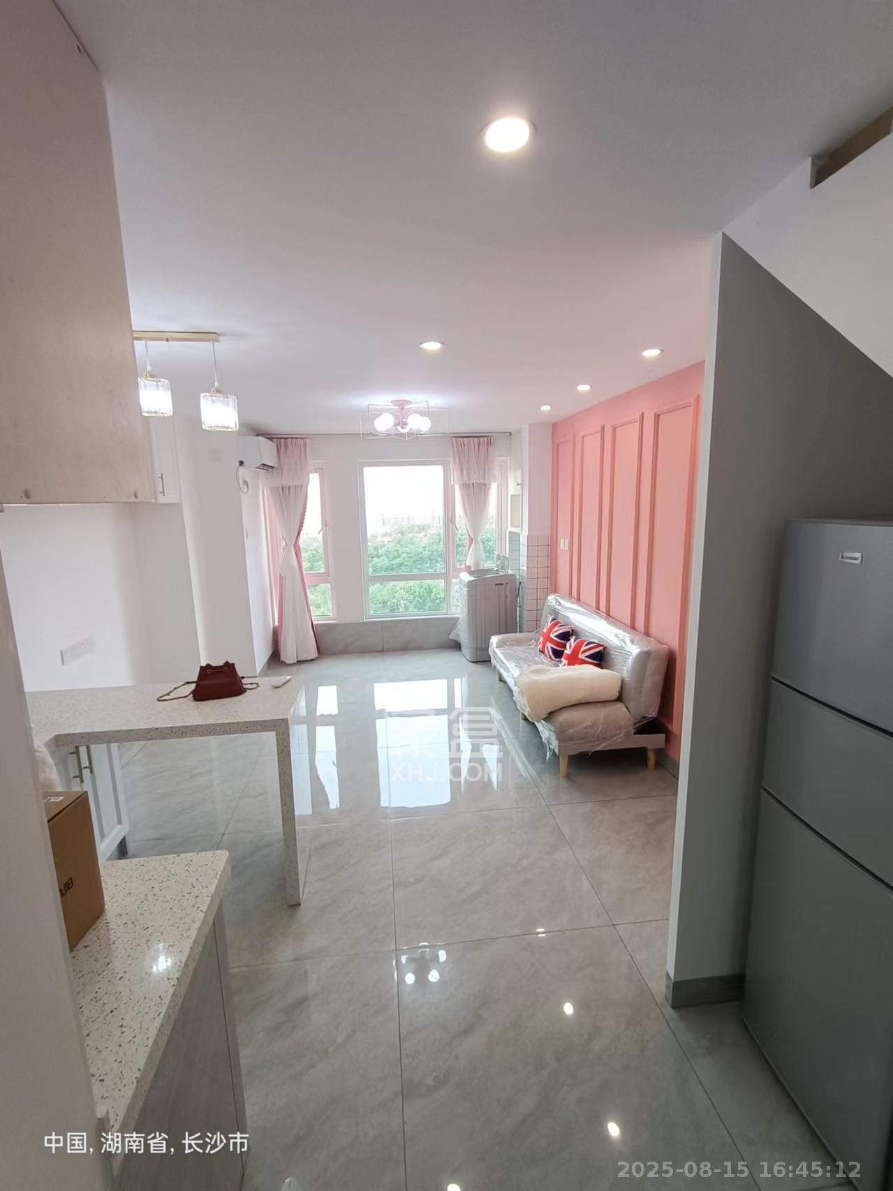 金地铂悦 1室0厅0卫 1600.0元/月 金地铂悦 1室0厅0卫 1600.0元/月室内图