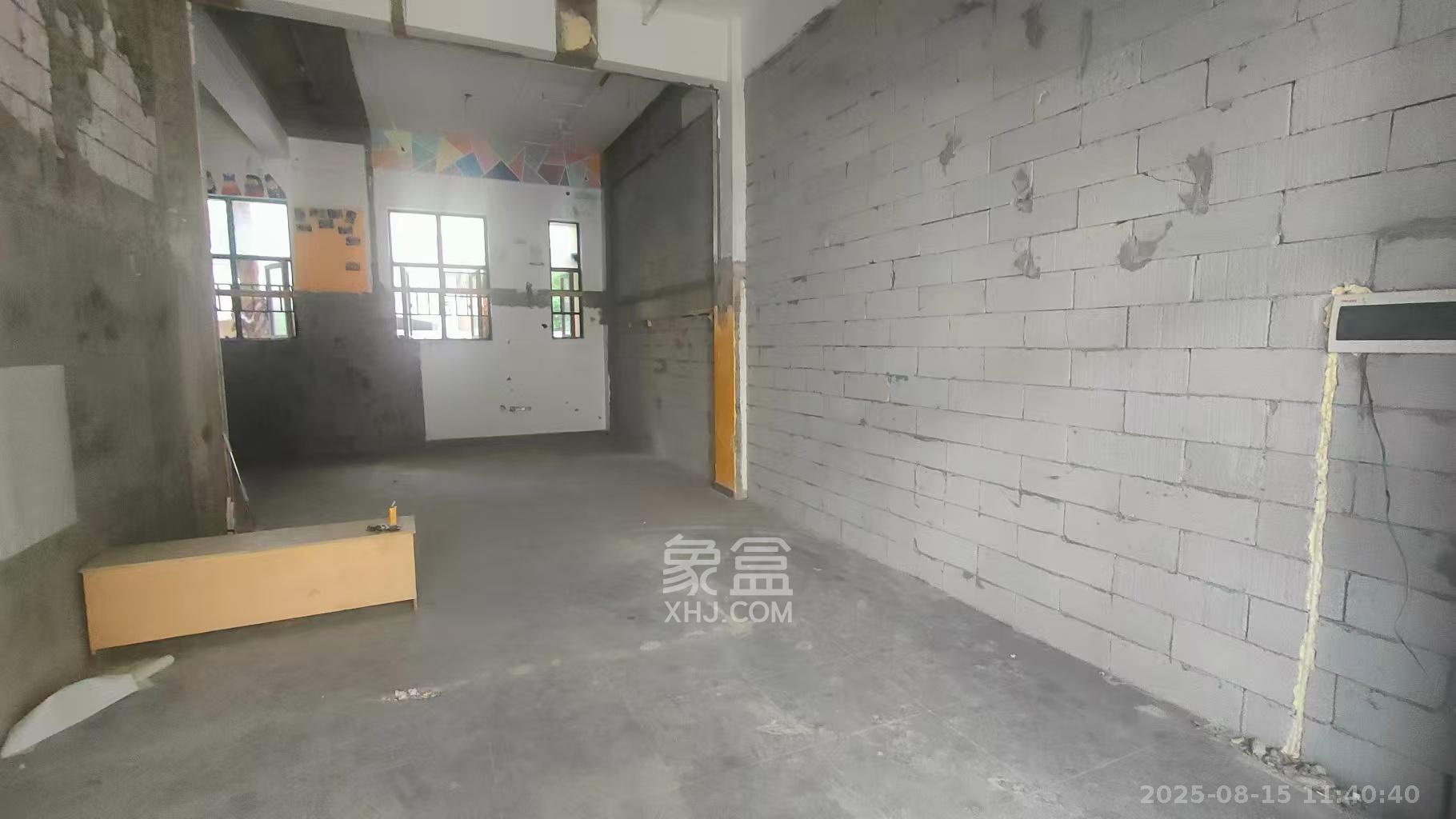 恒大翡翠华庭   110.0㎡      5500.0元/月室内图