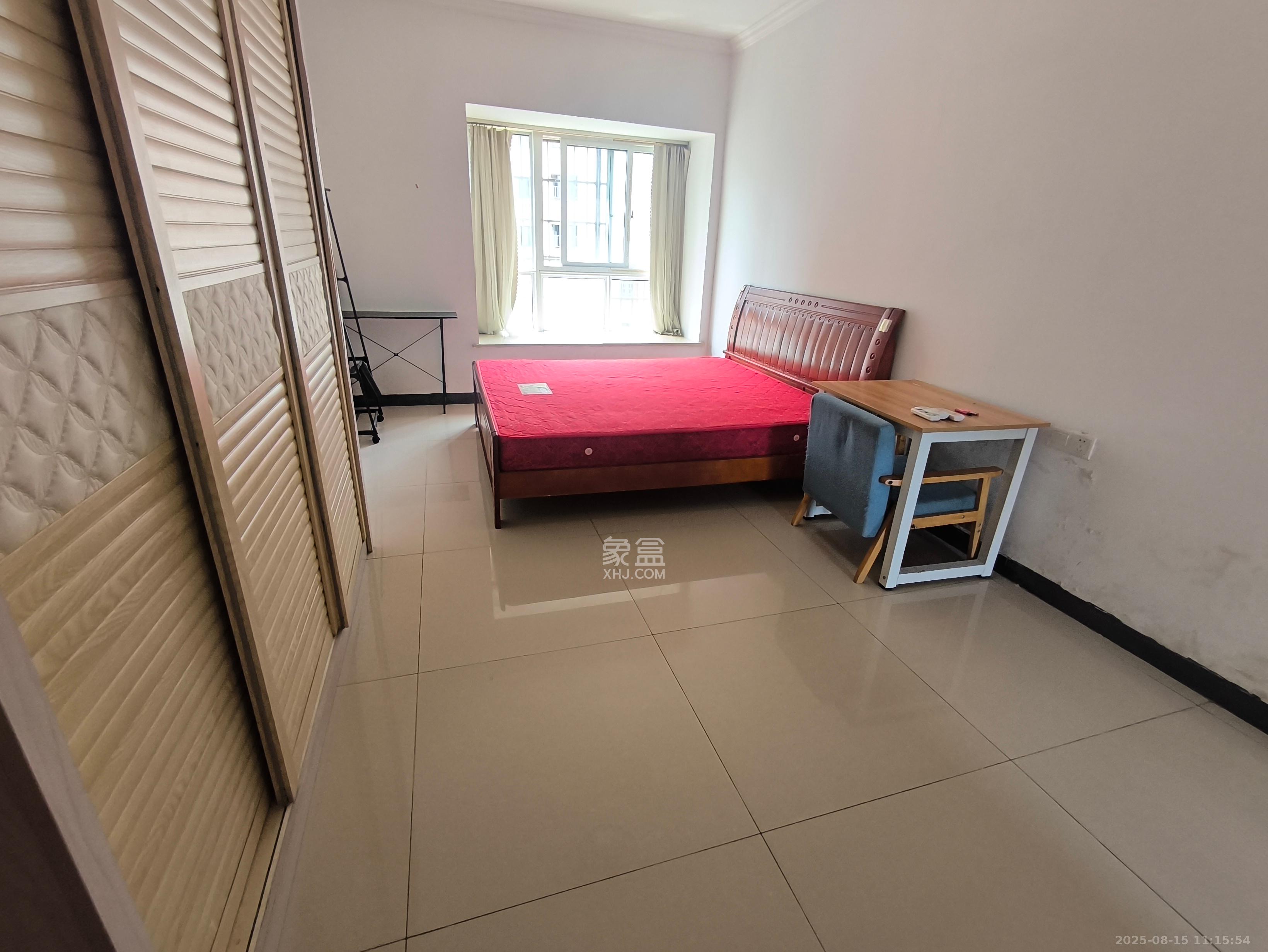 家兴苑  3室2厅2卫    2300.0元/月室内图