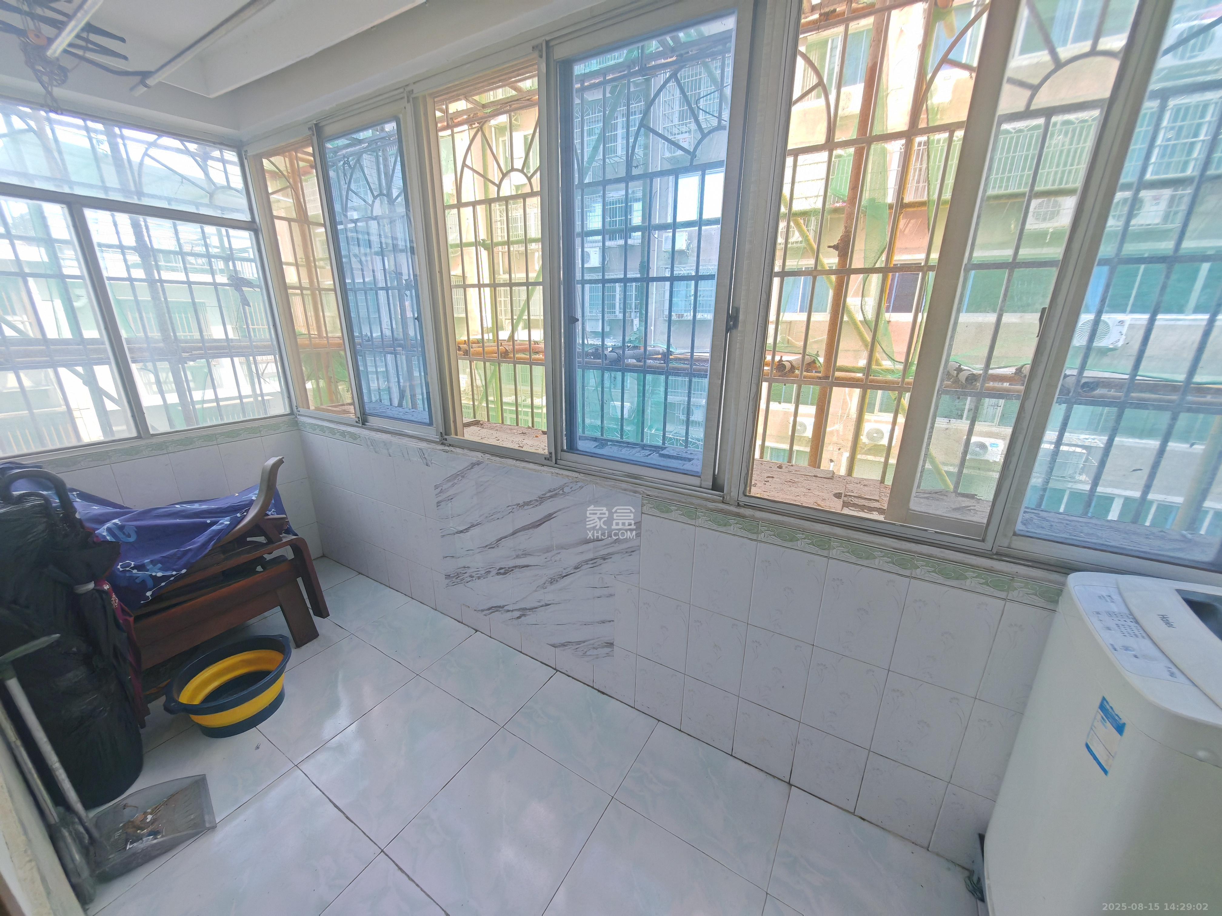 学院新村  2室2厅1卫    4600.0元/月室内图