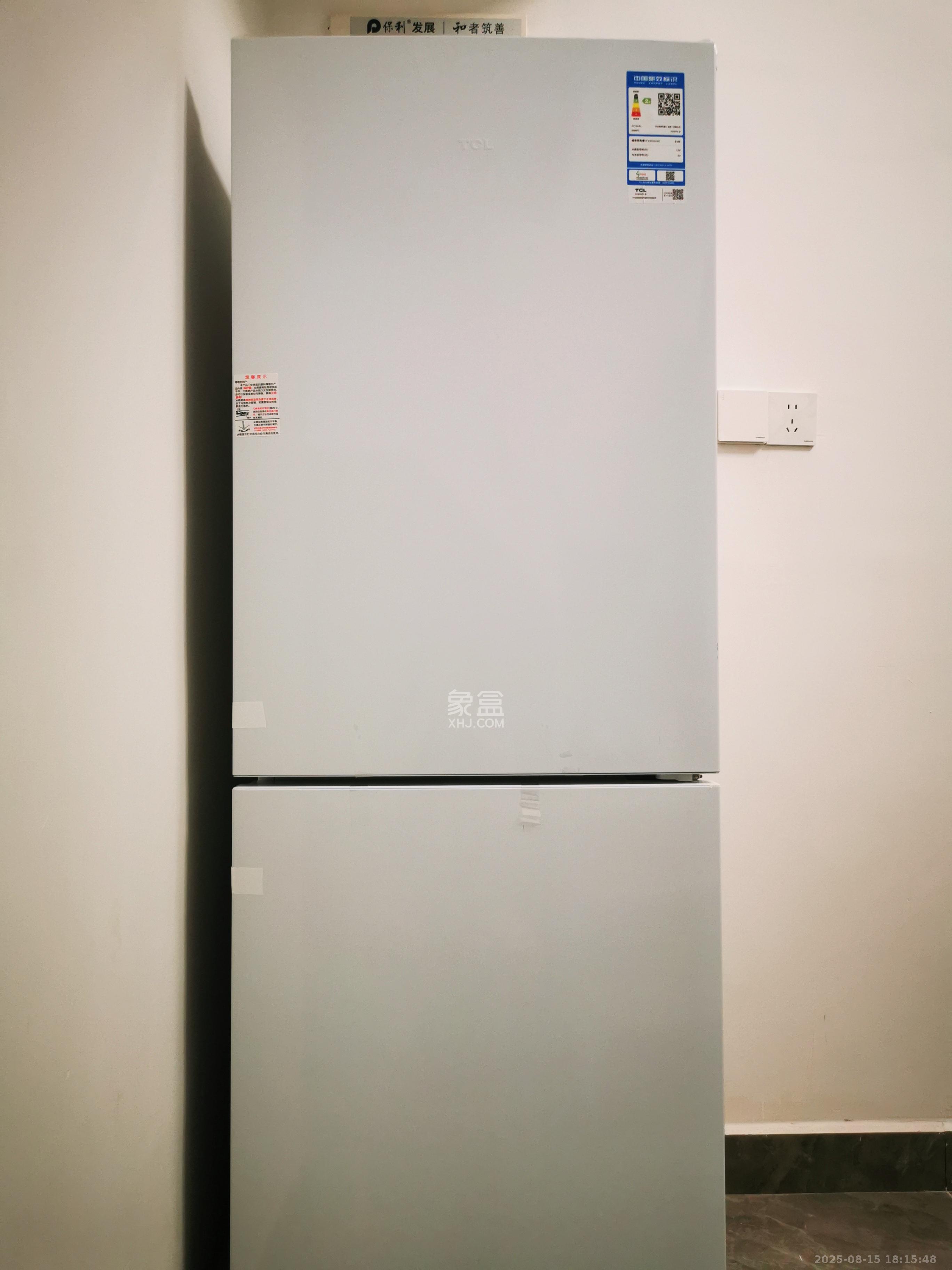 保利天禧EF区 1室1厅1卫 1800.0元/月 保利天禧EF区 1室1厅1卫 1800.0元/月室内图