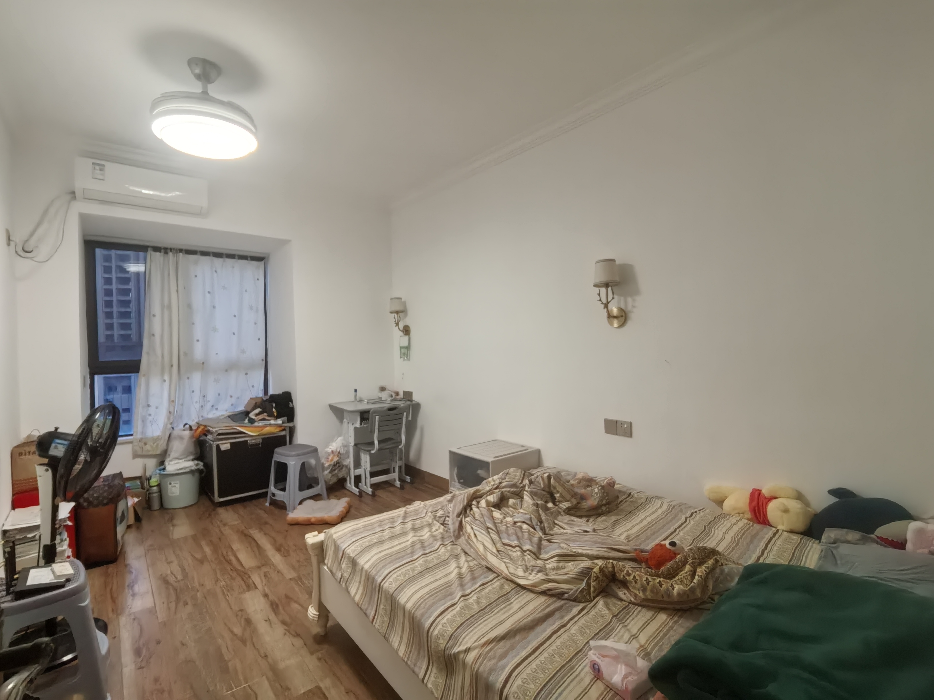 怡和湖城大境 3室2厅1卫 4000.0元/月 怡和湖城大境 3室2厅1卫 4000.0元/月室内图