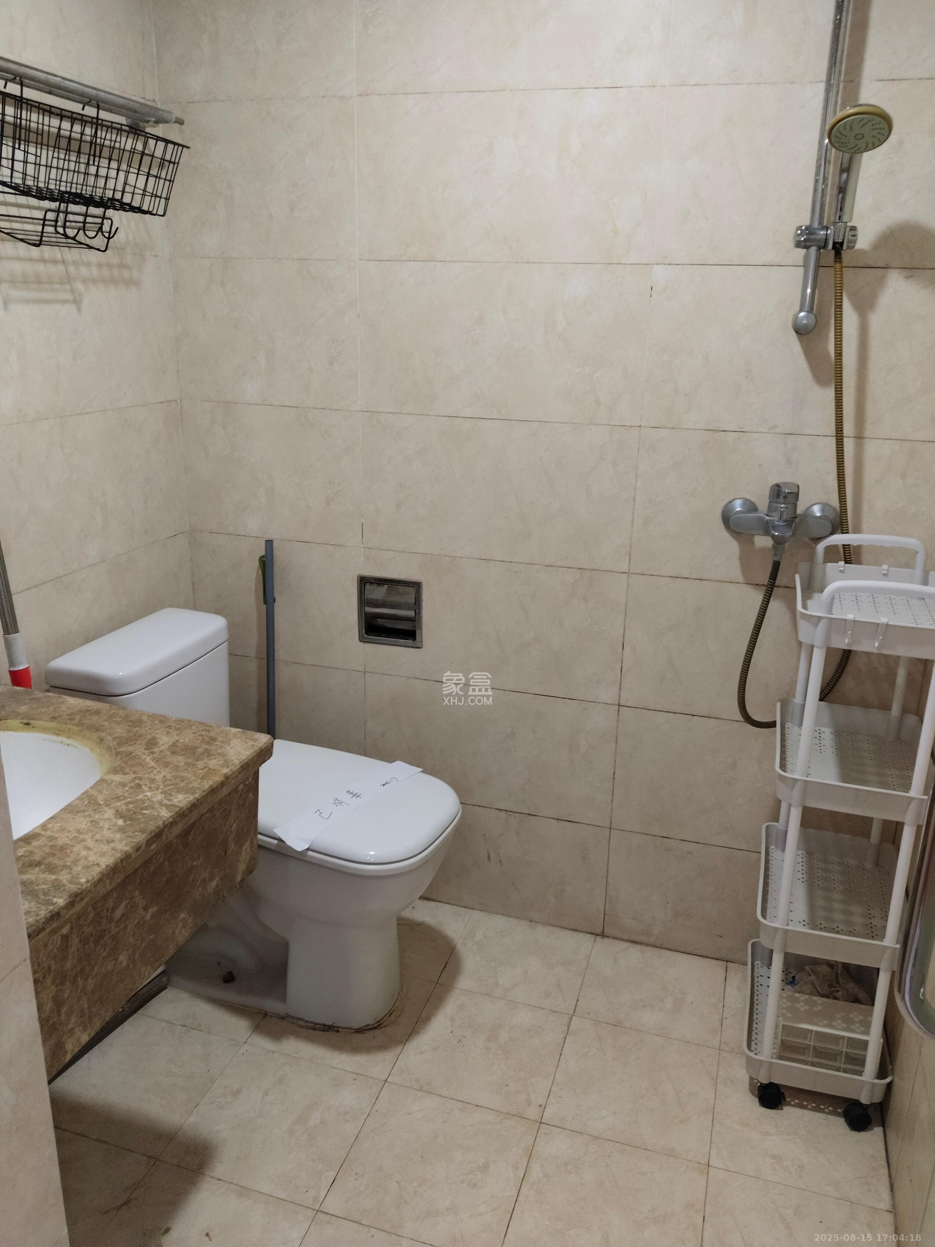 泉昇同福大厦 1室1厅1卫 1800.0元/月 泉昇同福大厦 1室1厅1卫 1800.0元/月室内图