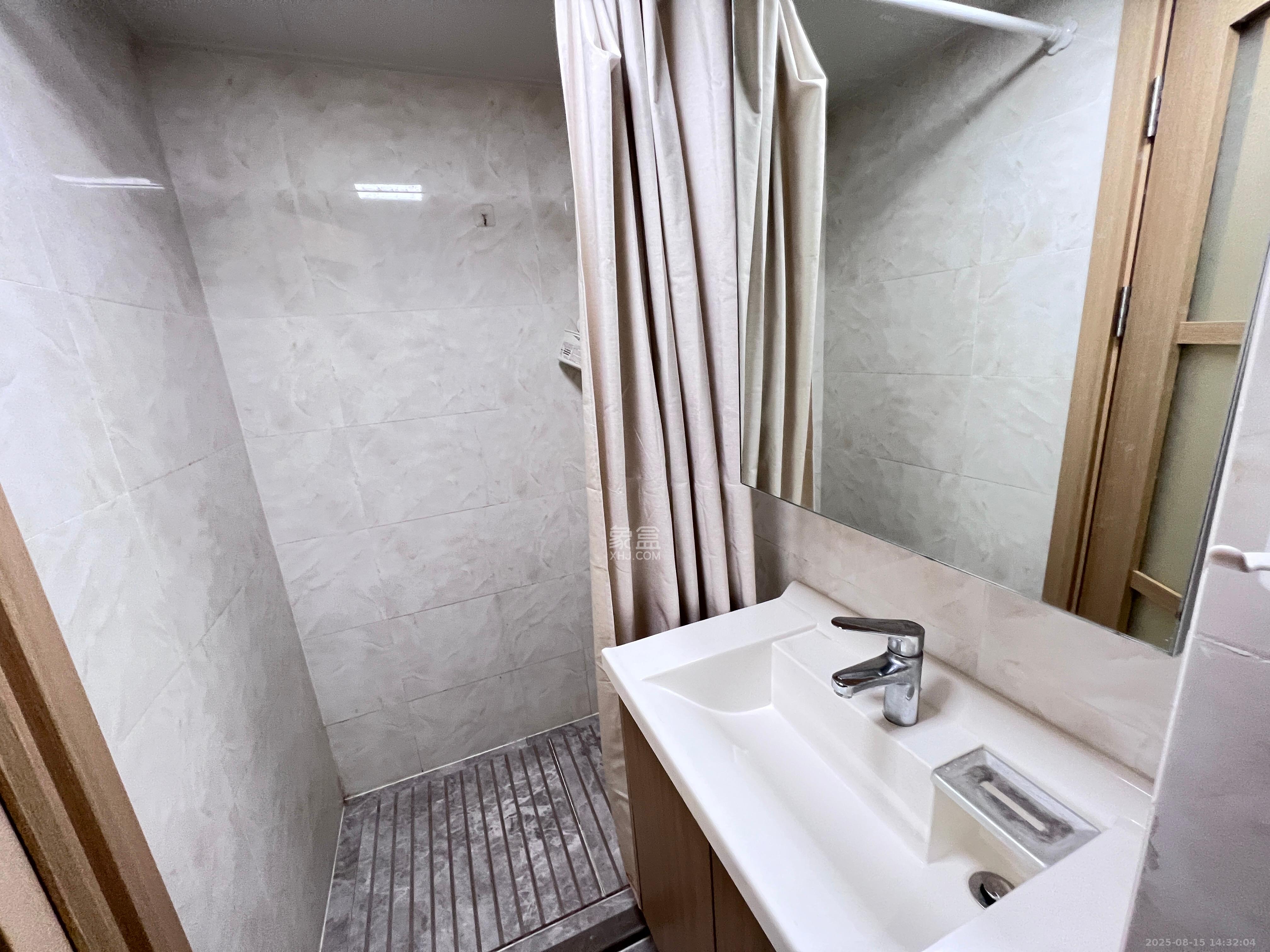 卓越浅水湾 1室0厅0卫 1900.0元/月 卓越浅水湾 1室0厅0卫 1900.0元/月室内图