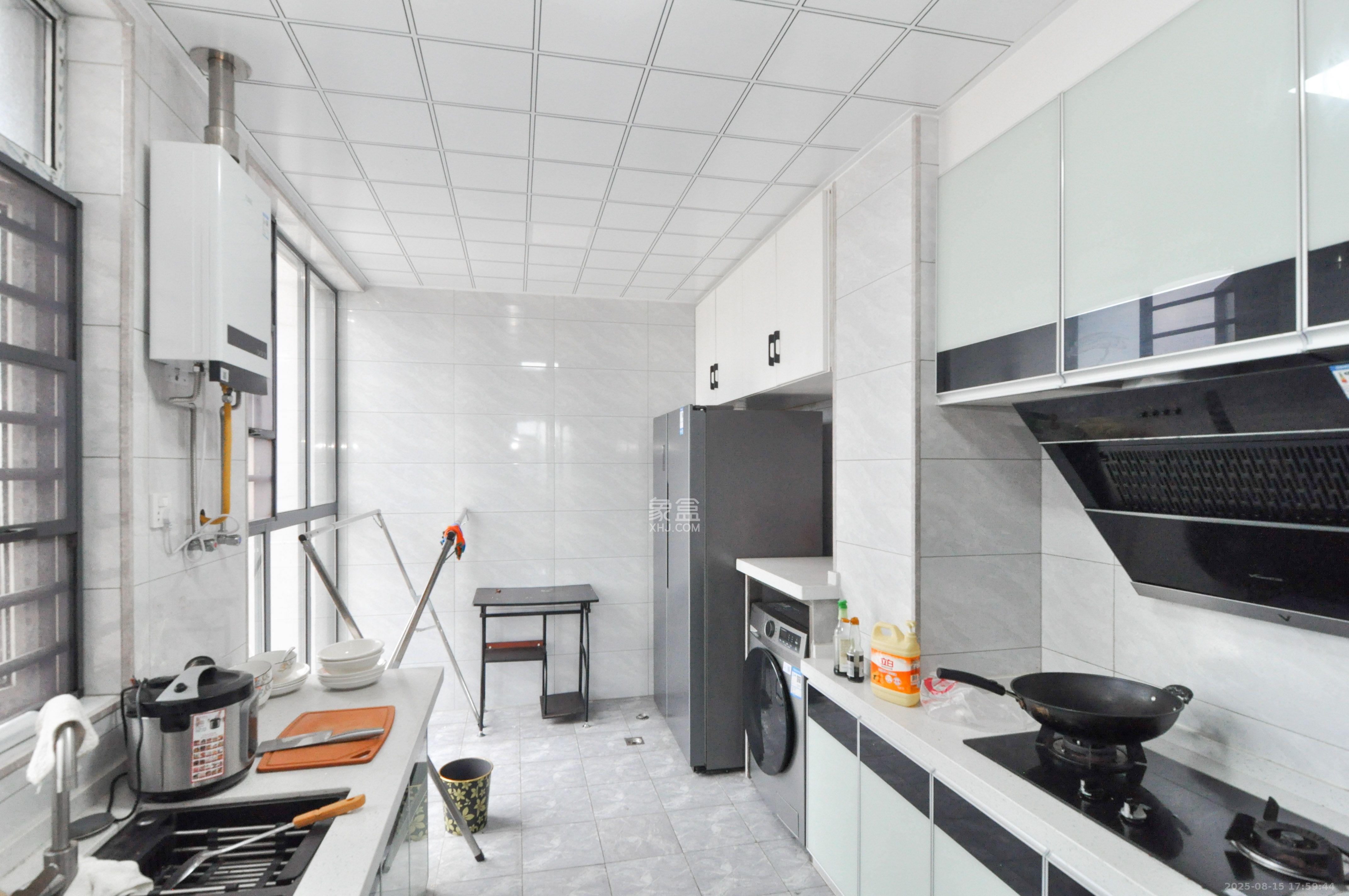 美麓阳光 2室2厅1卫 3000.0元/月 美麓阳光 2室2厅1卫 3000.0元/月室内图