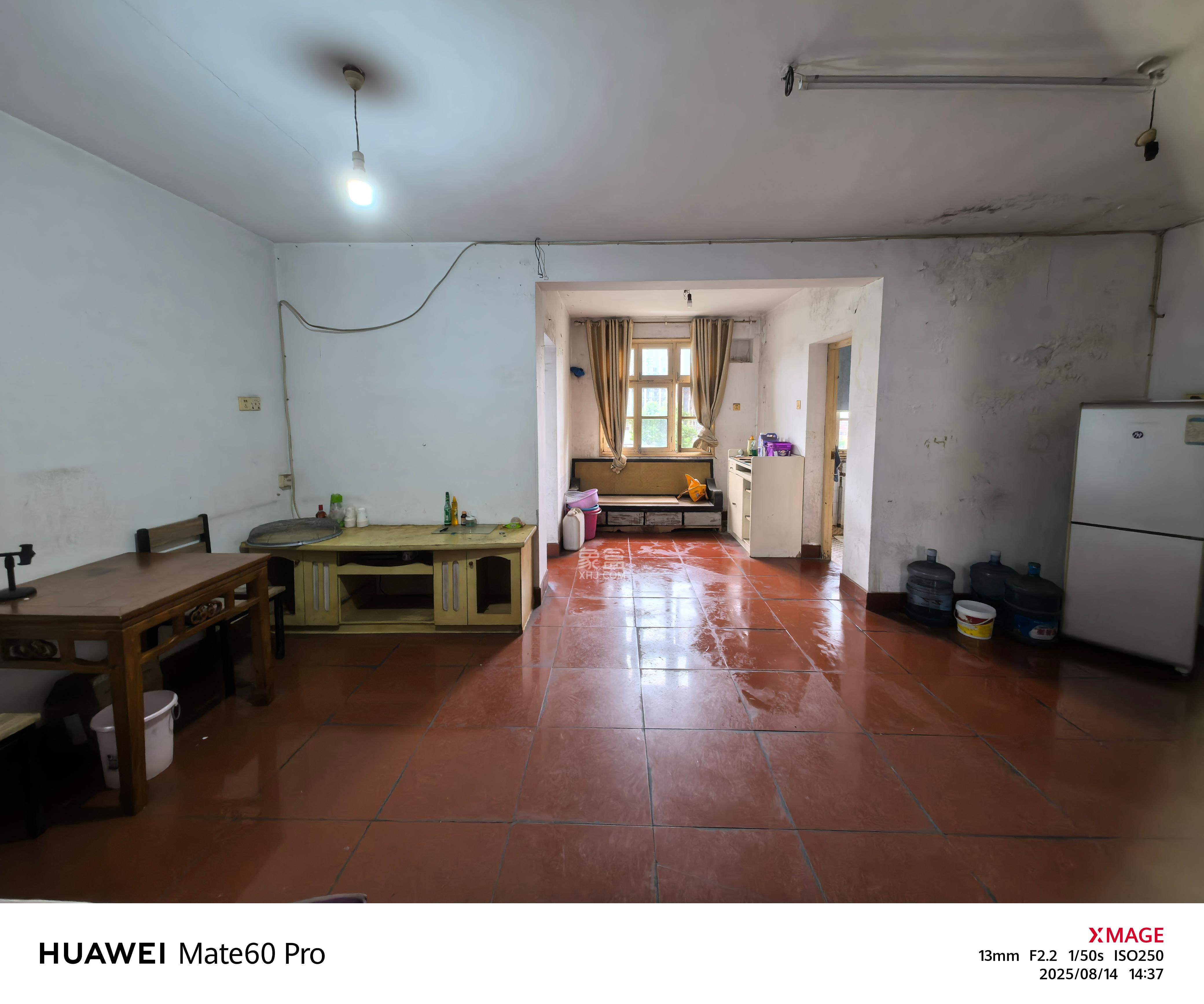 湘核佳苑 3室2厅2卫 2200.0元/月 湘核佳苑 3室2厅2卫 2200.0元/月室内图