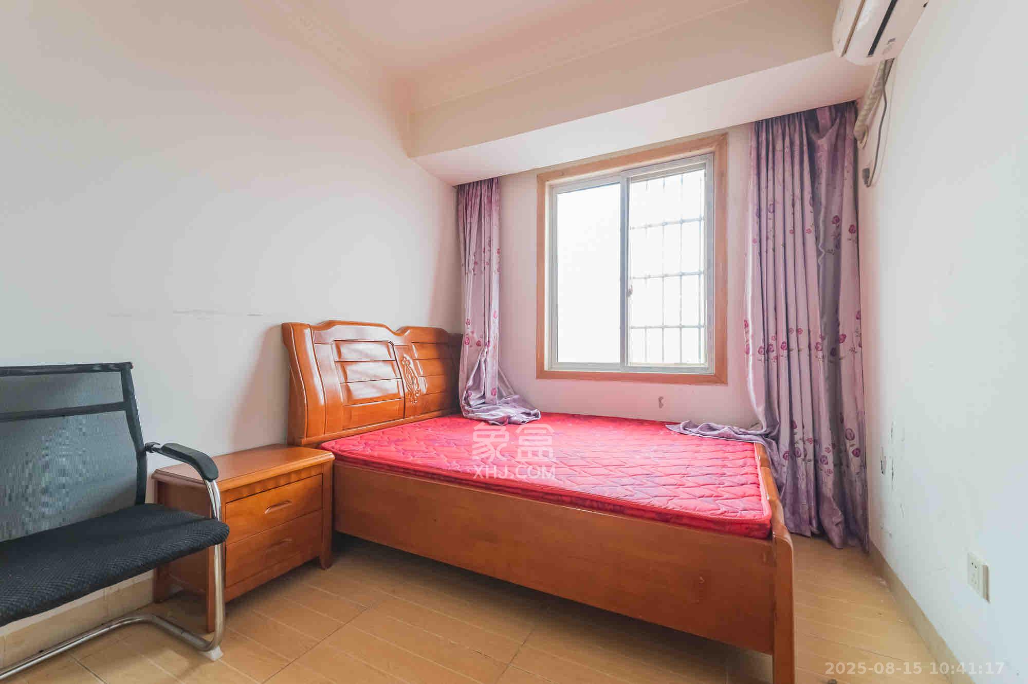 筑梦佳园 4室2厅2卫 2200.0元/月 筑梦佳园 4室2厅2卫 2200.0元/月室内图