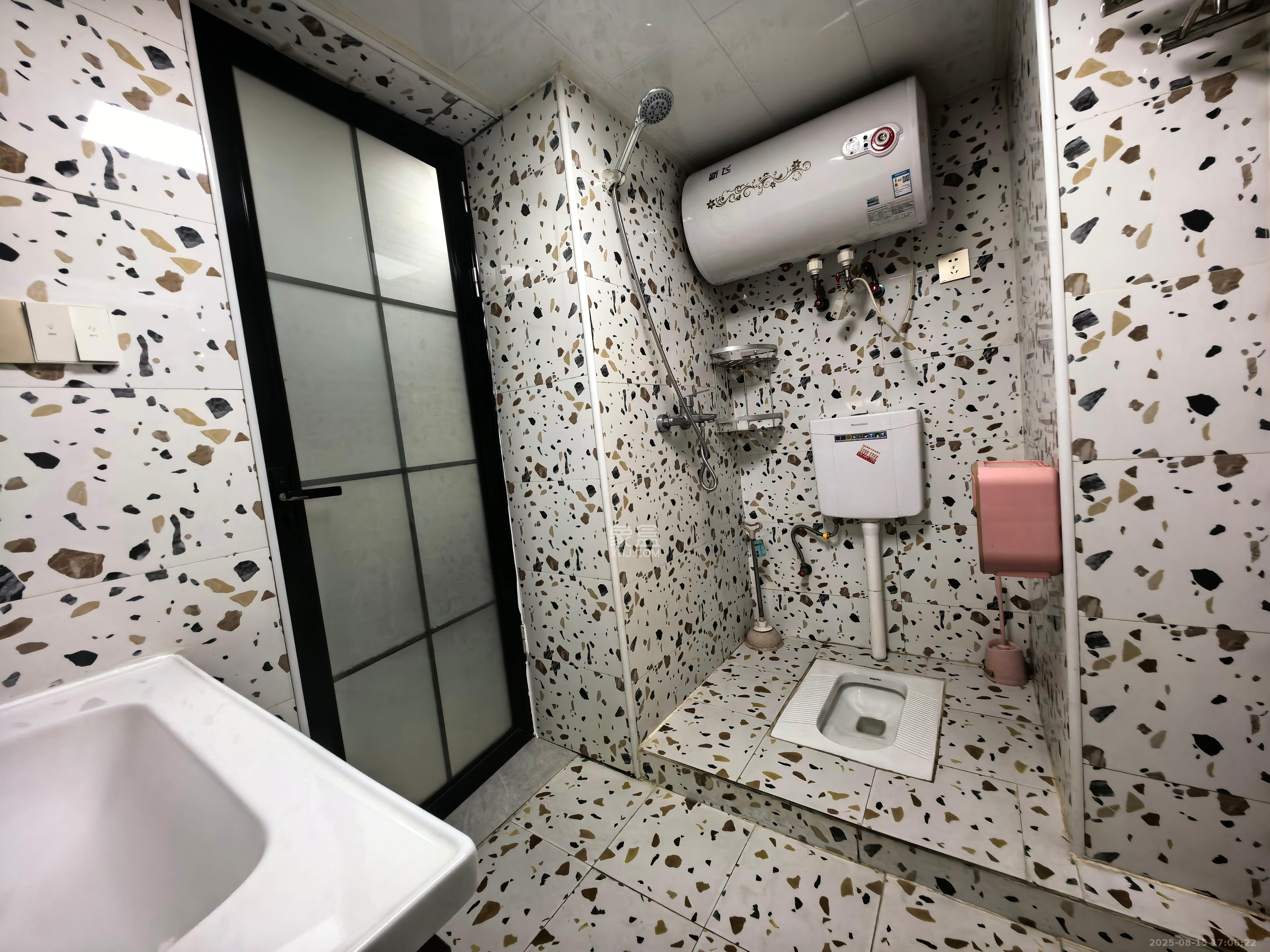 建发央玺（建发泱玺雅苑）  1室1厅1卫   2600.00元/月室内图