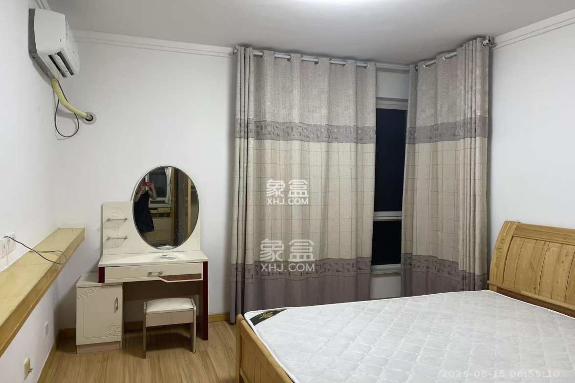 山语城一期  3室2厅1卫    2100.0元/月 山语城一期  3室2厅1卫    2100.0元/月室内图