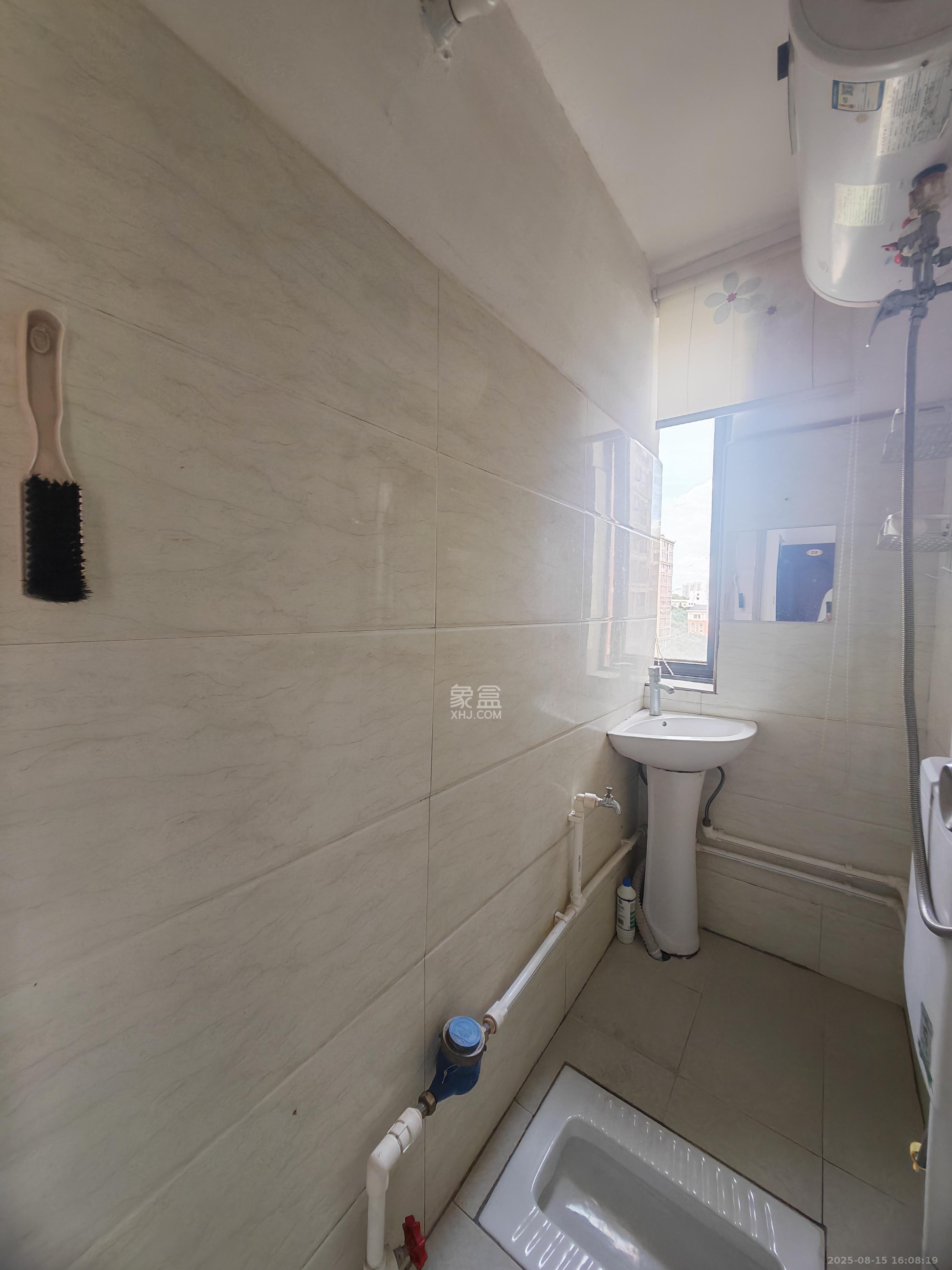 鑫远玲珑 1室0厅0卫 1100.0元/月 鑫远玲珑 1室0厅0卫 1100.0元/月室内图