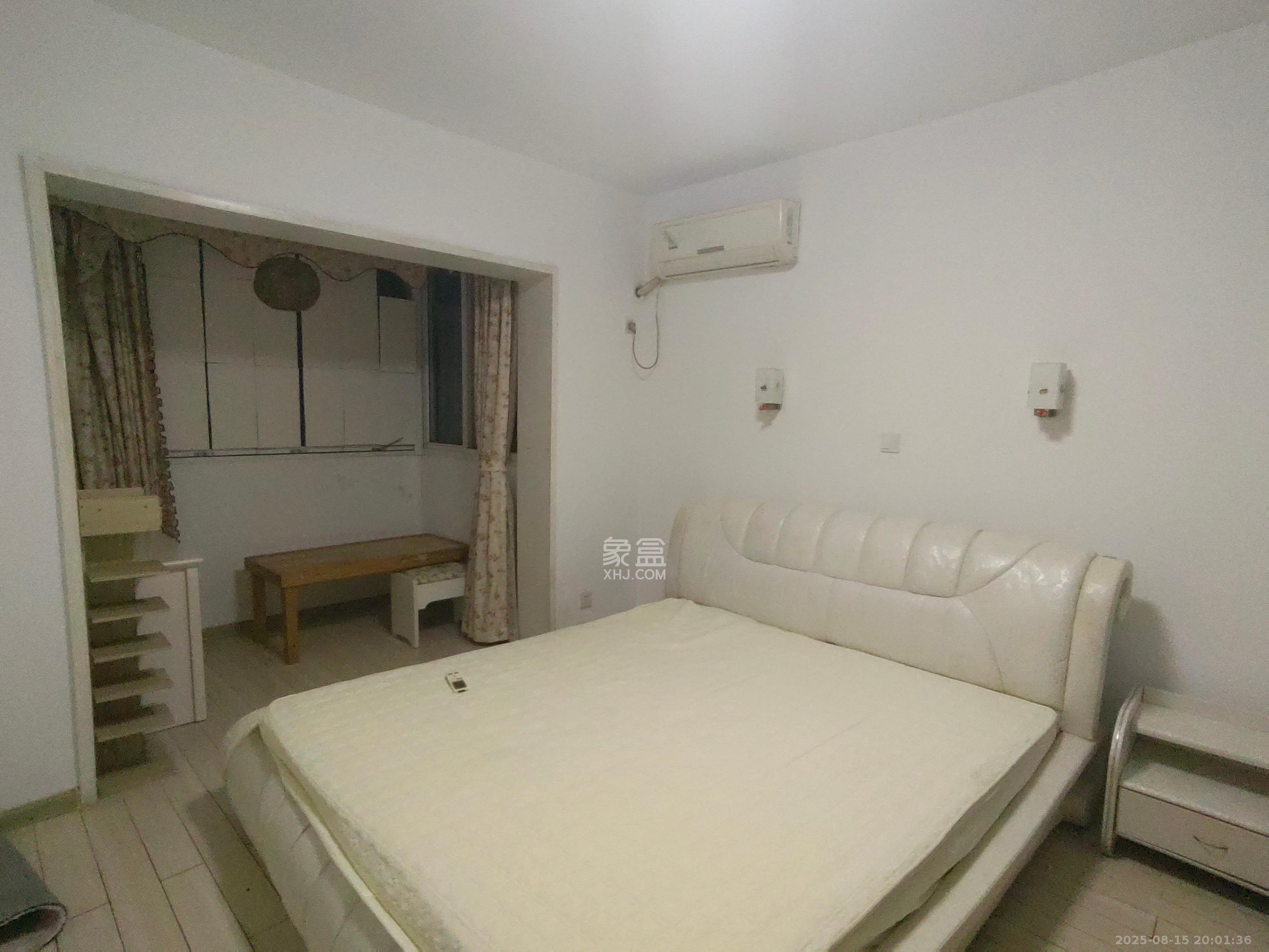 鑫兴佳园 3室2厅1卫 2900.0元/月 鑫兴佳园 3室2厅1卫 2900.0元/月室内图