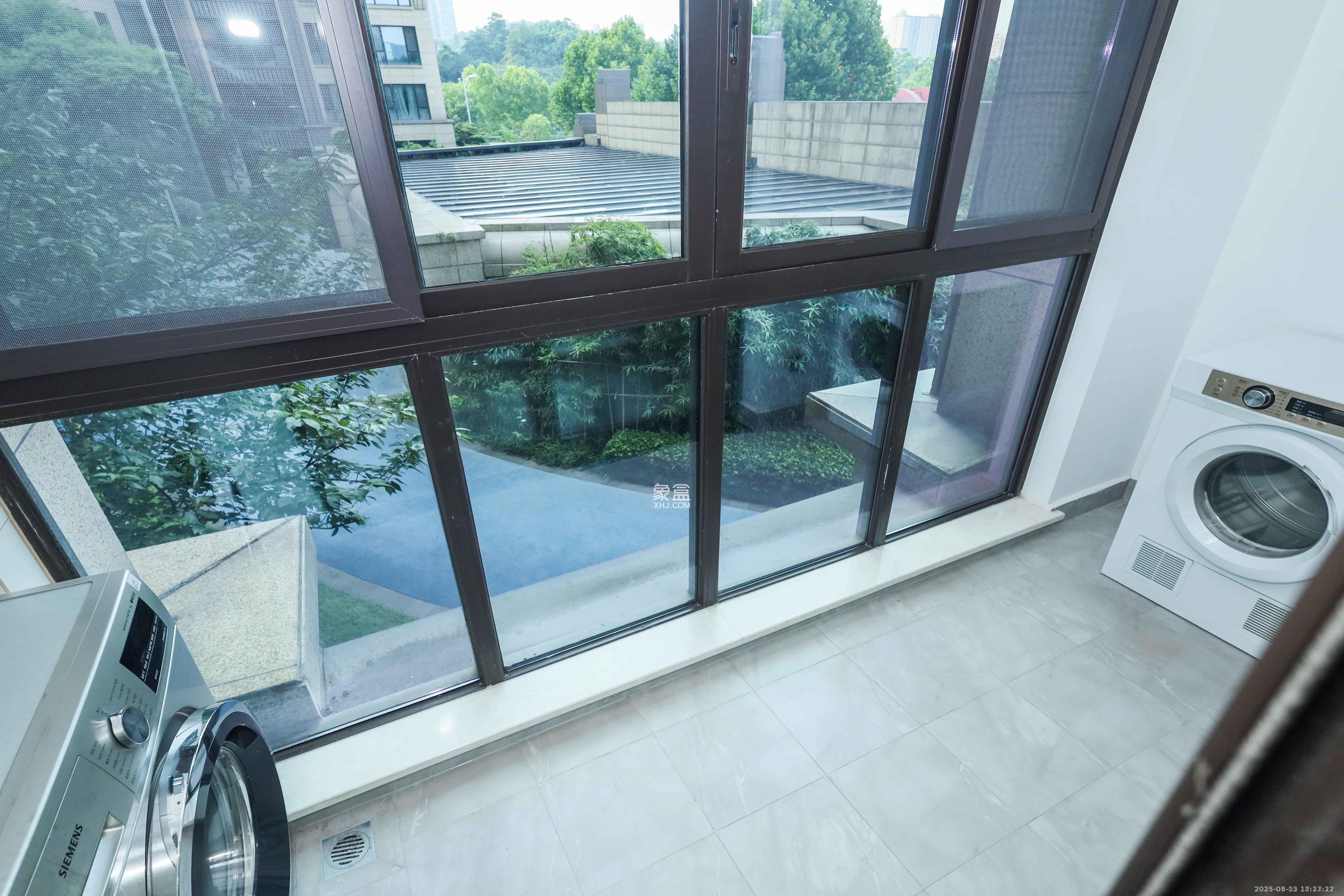 晟通牡丹舸  3室2厅2卫   6500.00元/月室内图