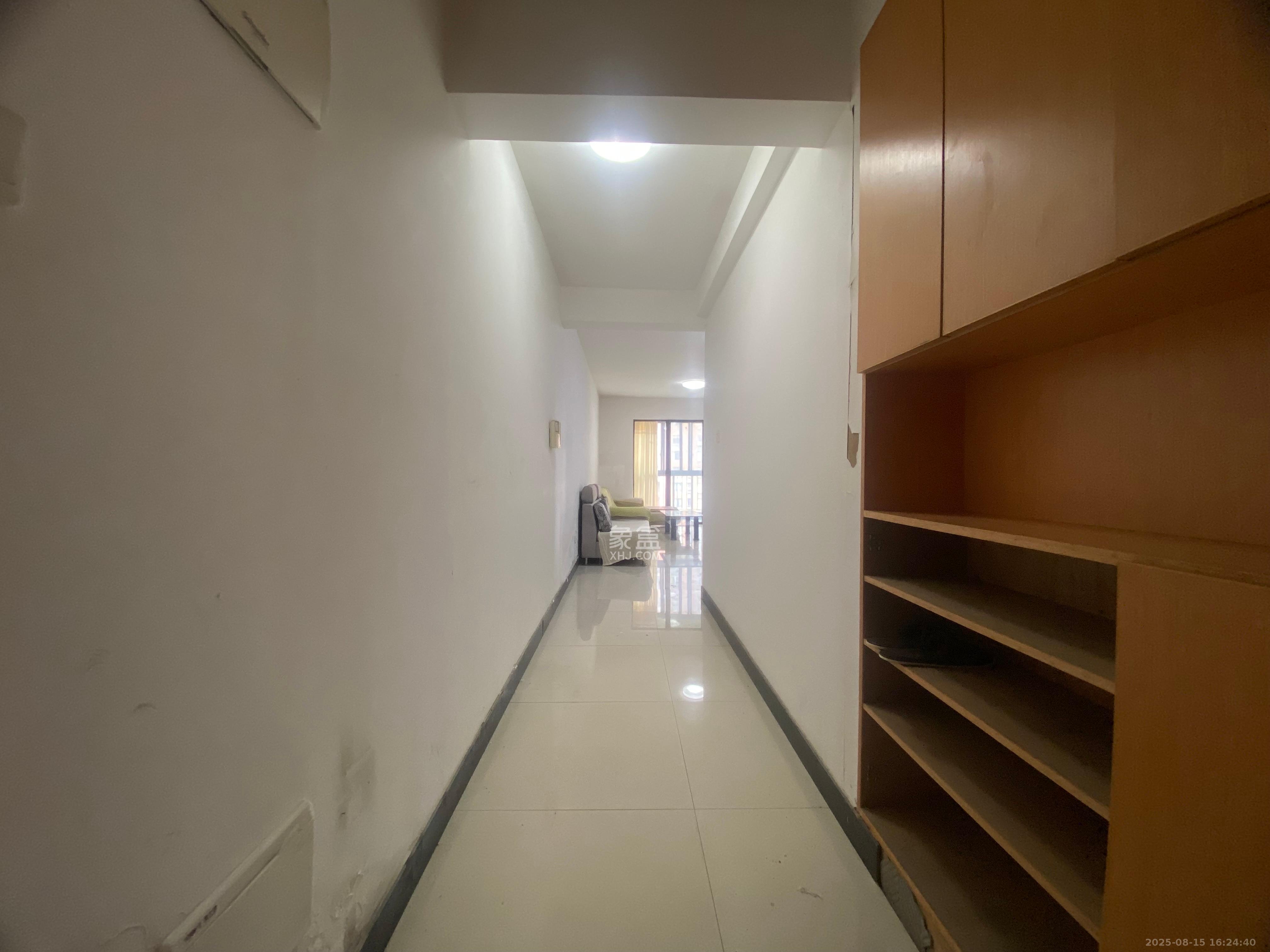 华润凤凰城二期 3室2厅1卫 1900.0元/月 华润凤凰城二期 3室2厅1卫 1900.0元/月室内图