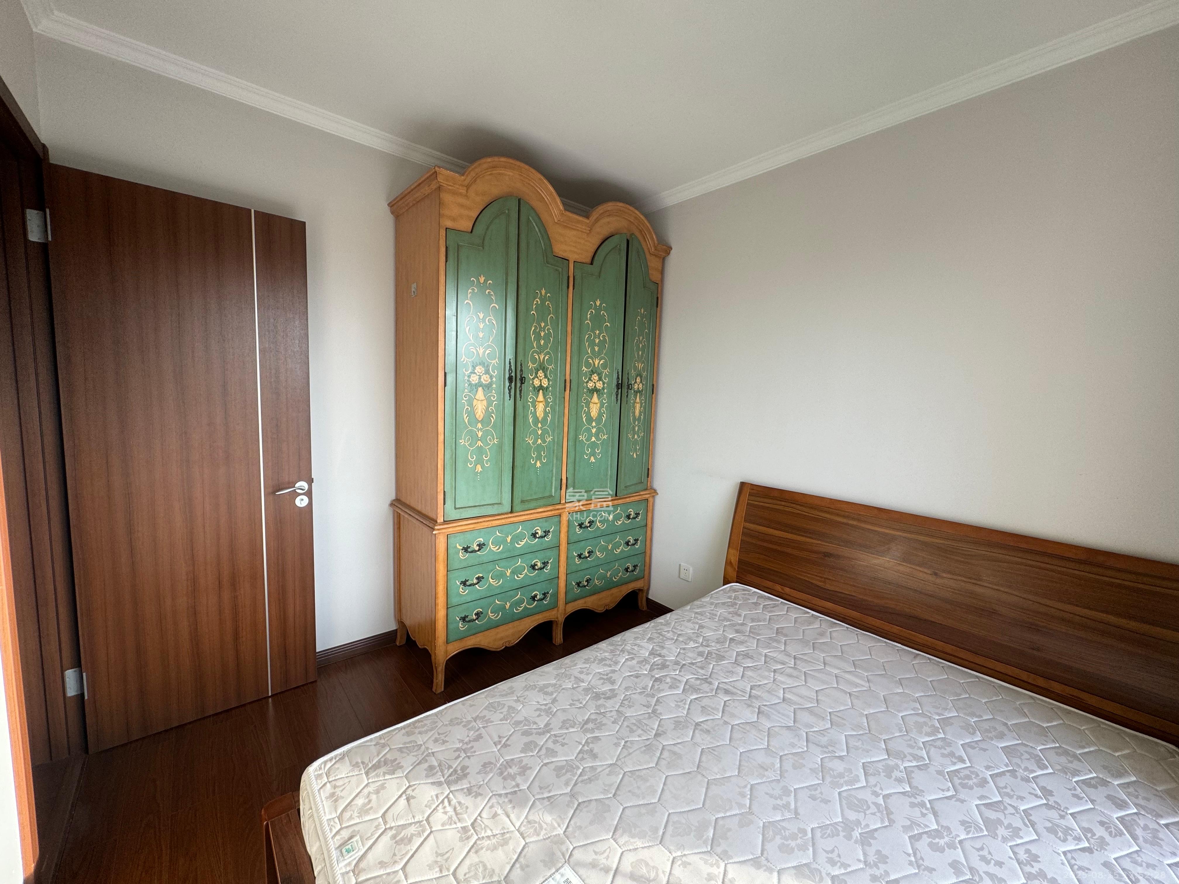 万科金域华府三四期  3室2厅1卫    2200.0元/月 万科金域华府三四期  3室2厅1卫    2200.0元/月室内图