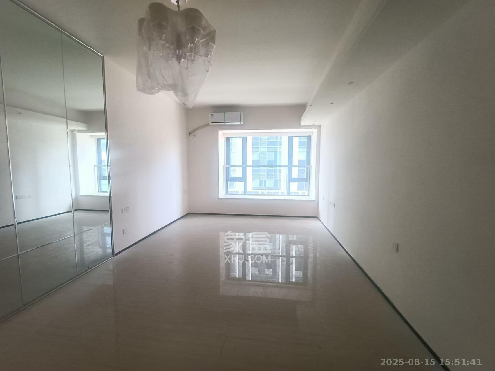 恒大金融广场 1室1厅1卫 2400.0元/月 恒大金融广场 1室1厅1卫 2400.0元/月室内图