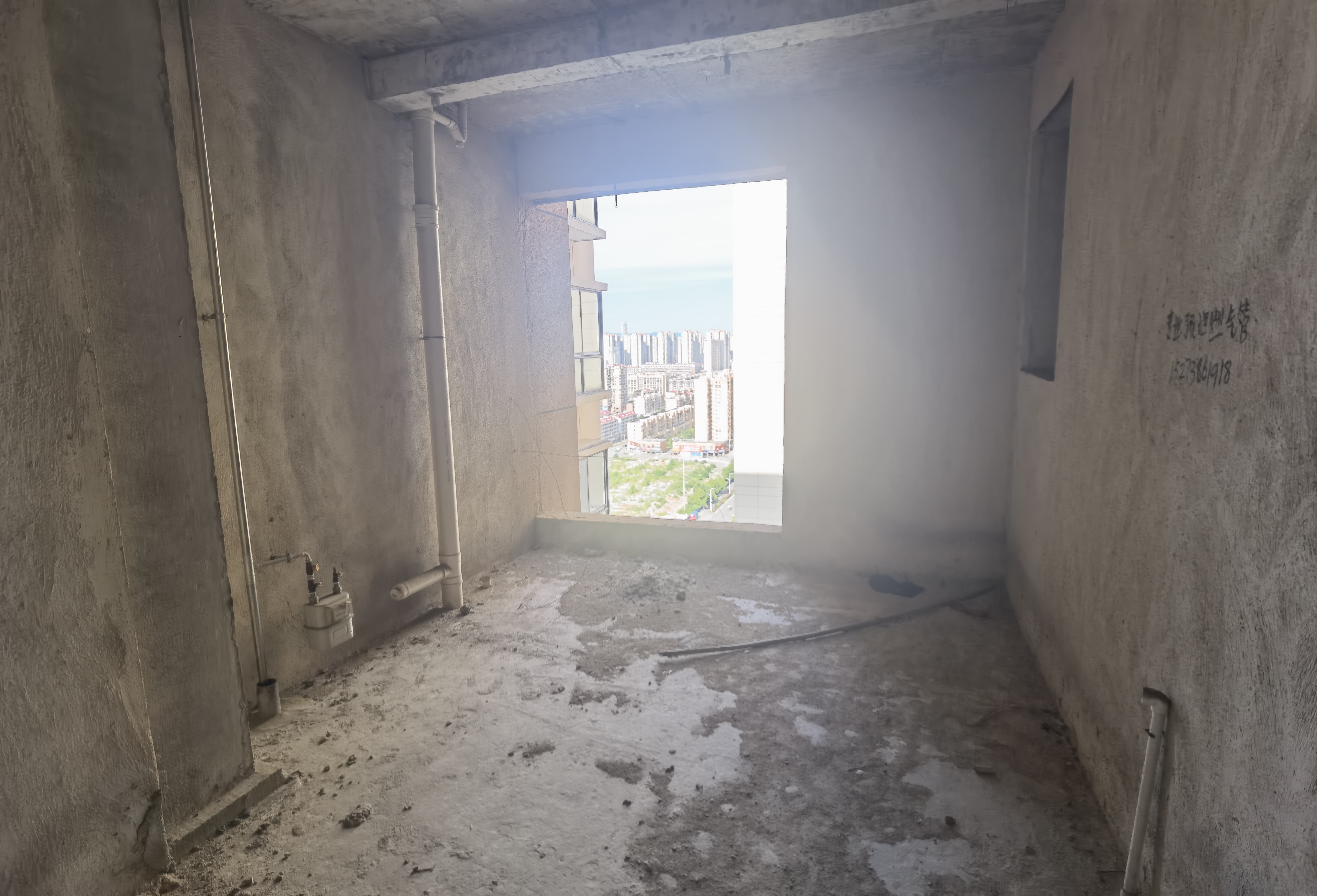 汇富帝景 3室2厅2卫 39.8万 汇富帝景 3室2厅2卫 39.8万客厅