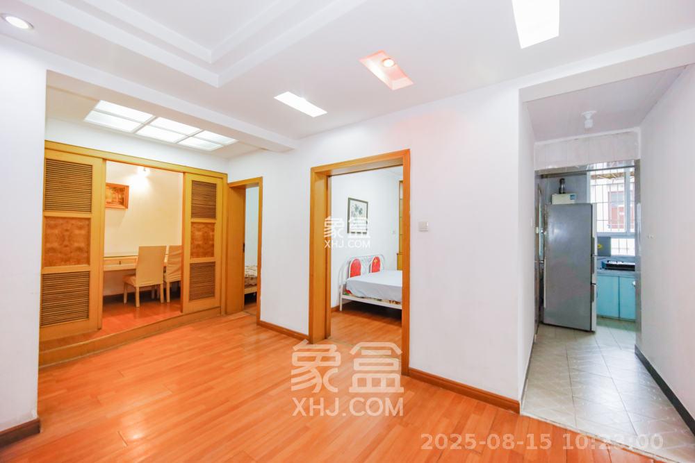 三湘小区  3室2厅1卫   1600.00元/月室内图