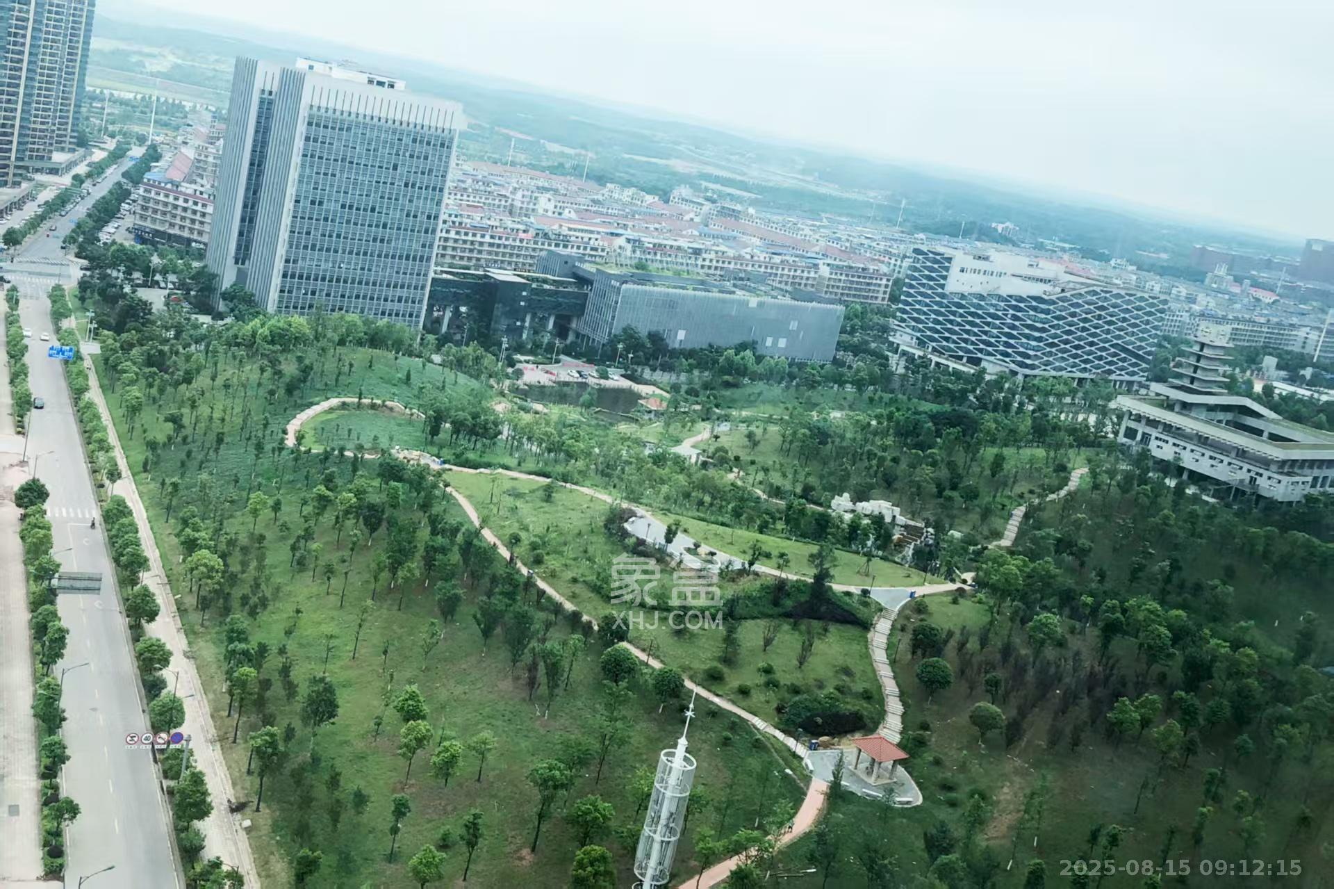 方略城市广场 4室2厅2卫 2300.0元/月 方略城市广场 4室2厅2卫 2300.0元/月室内图