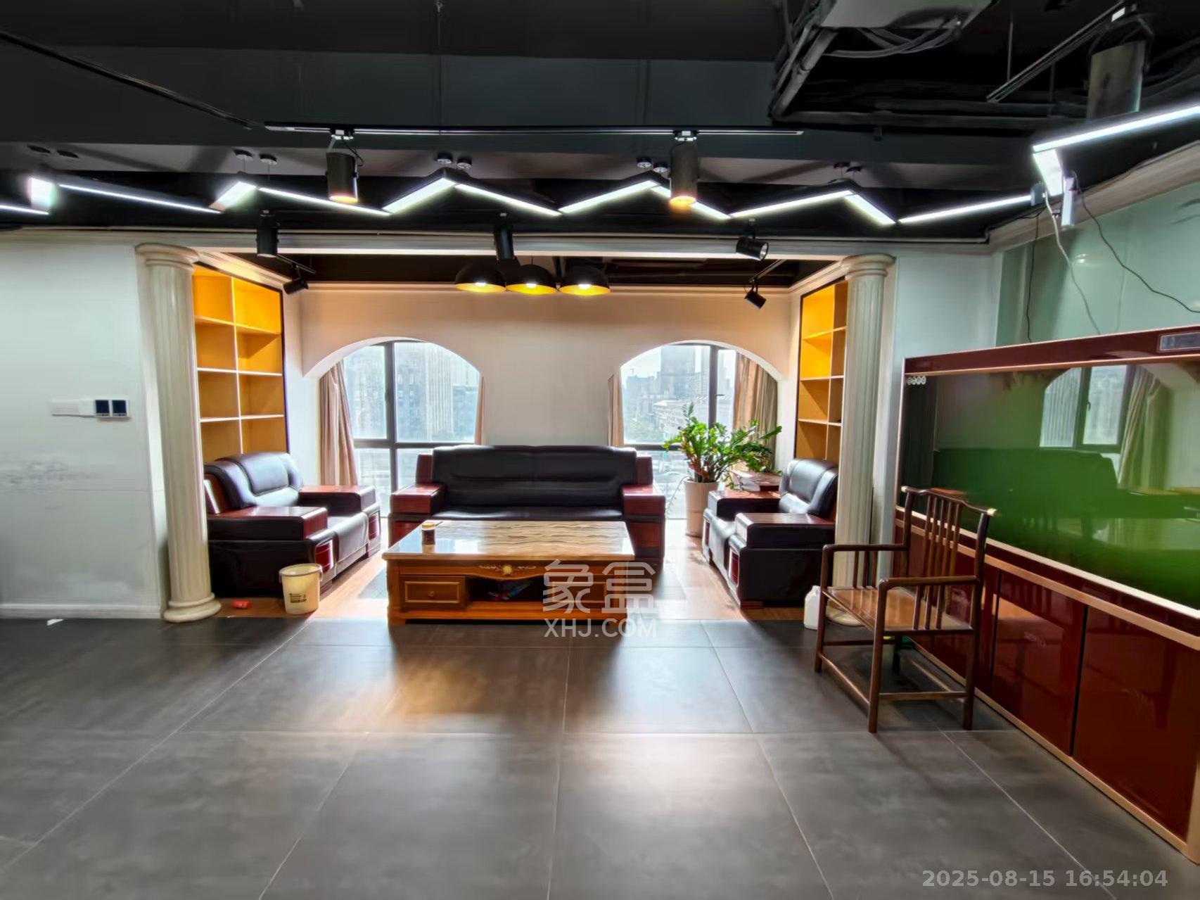 建安新商汇 4室2厅2卫 10800.0元/月 建安新商汇 4室2厅2卫 10800.0元/月室内图