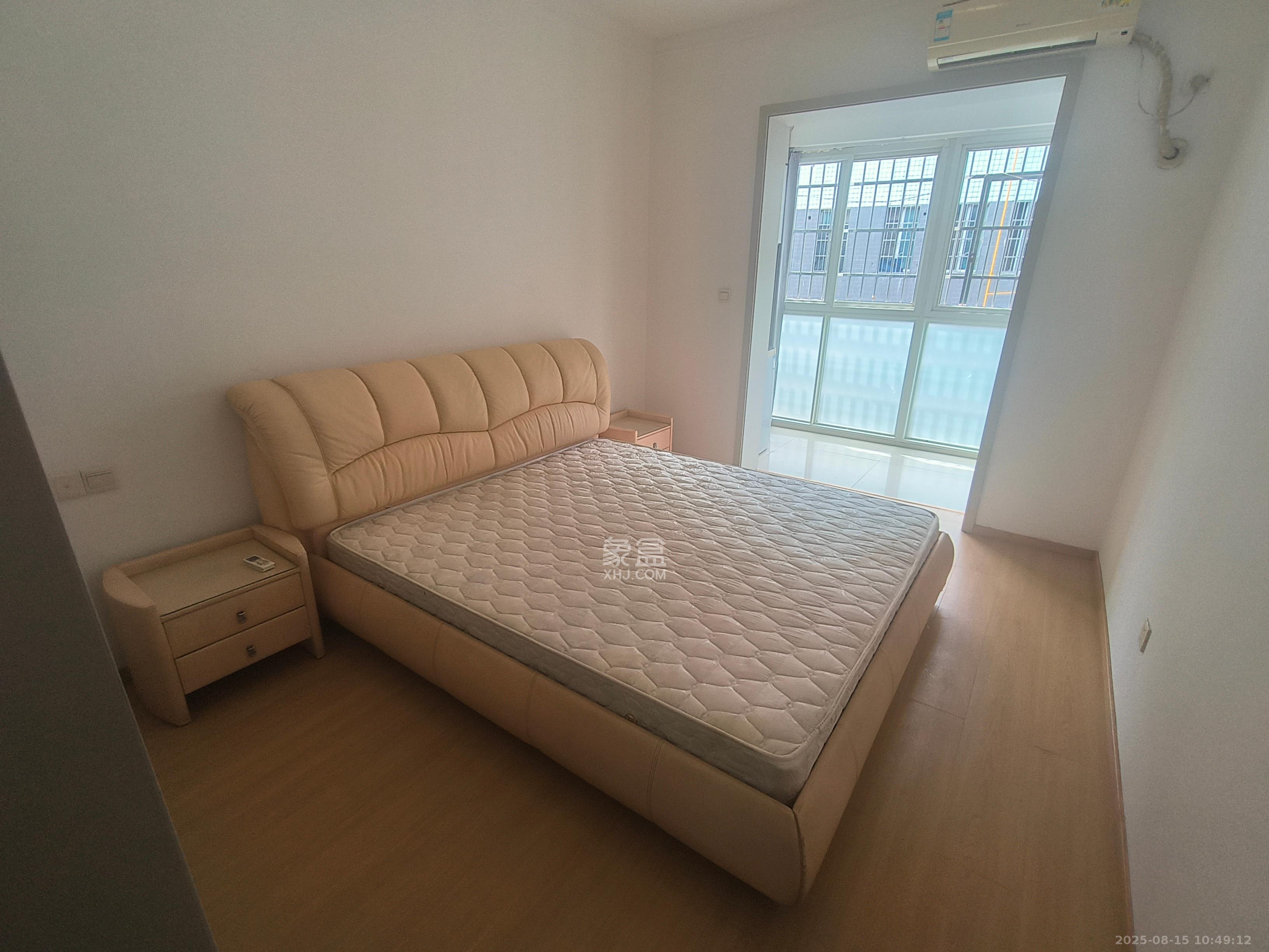 湘绣城  2室1厅1卫   1400.00元/月室内图