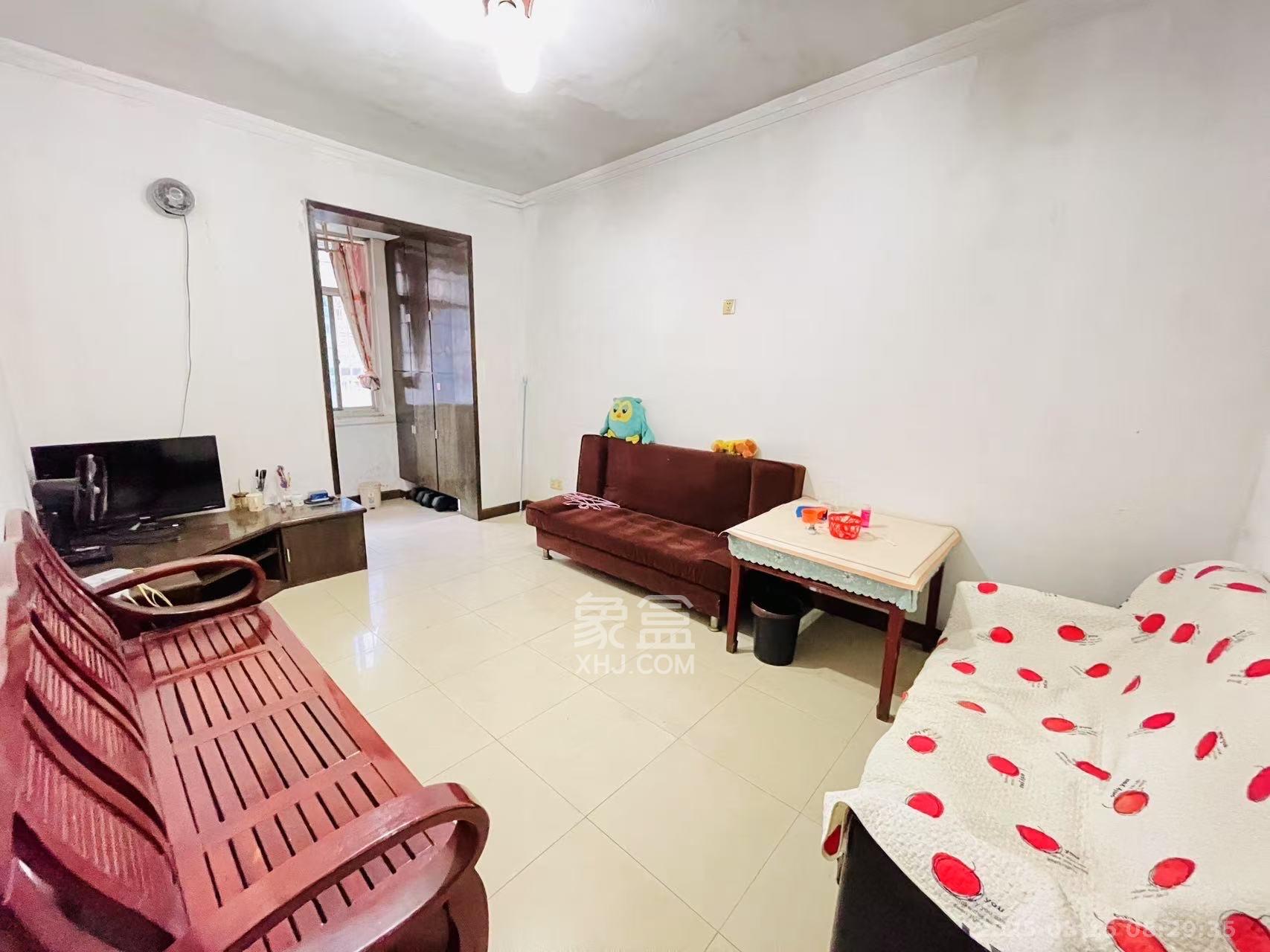 公交金盆小区  2室1厅1卫    1200.0元/月室内图