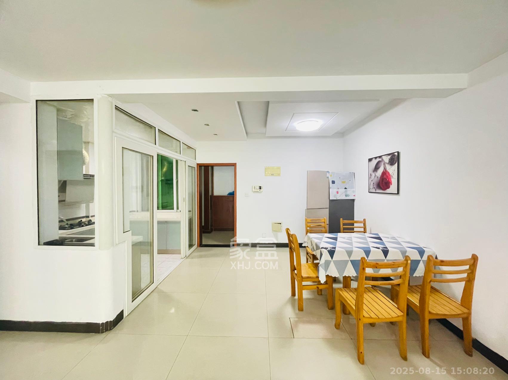 格林星城 3室2厅2卫 2500.0元/月 格林星城 3室2厅2卫 2500.0元/月室内图