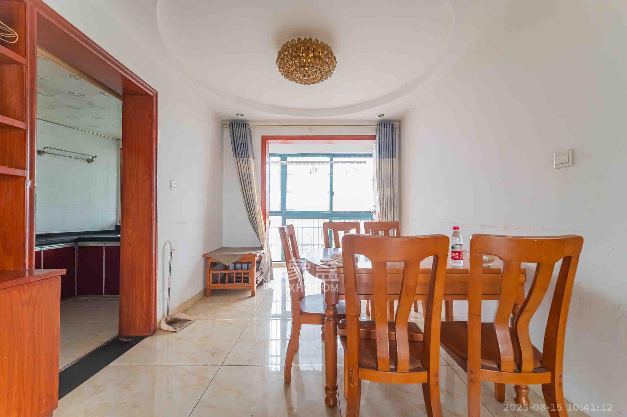 筑梦佳园  4室2厅2卫    2200.0元/月室内图