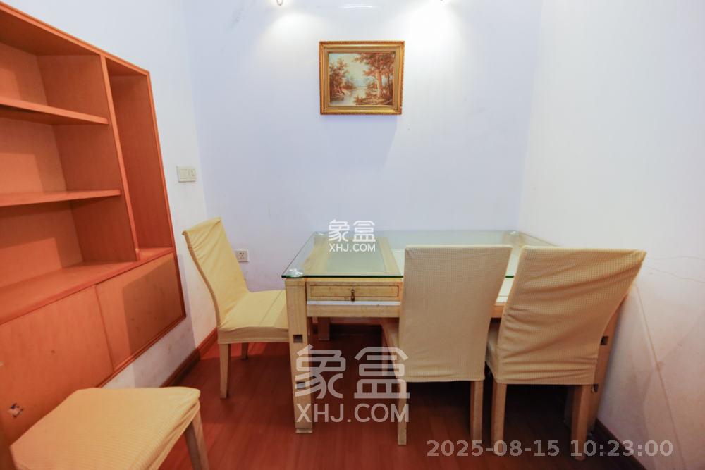 三湘小区  3室2厅1卫   1600.00元/月室内图