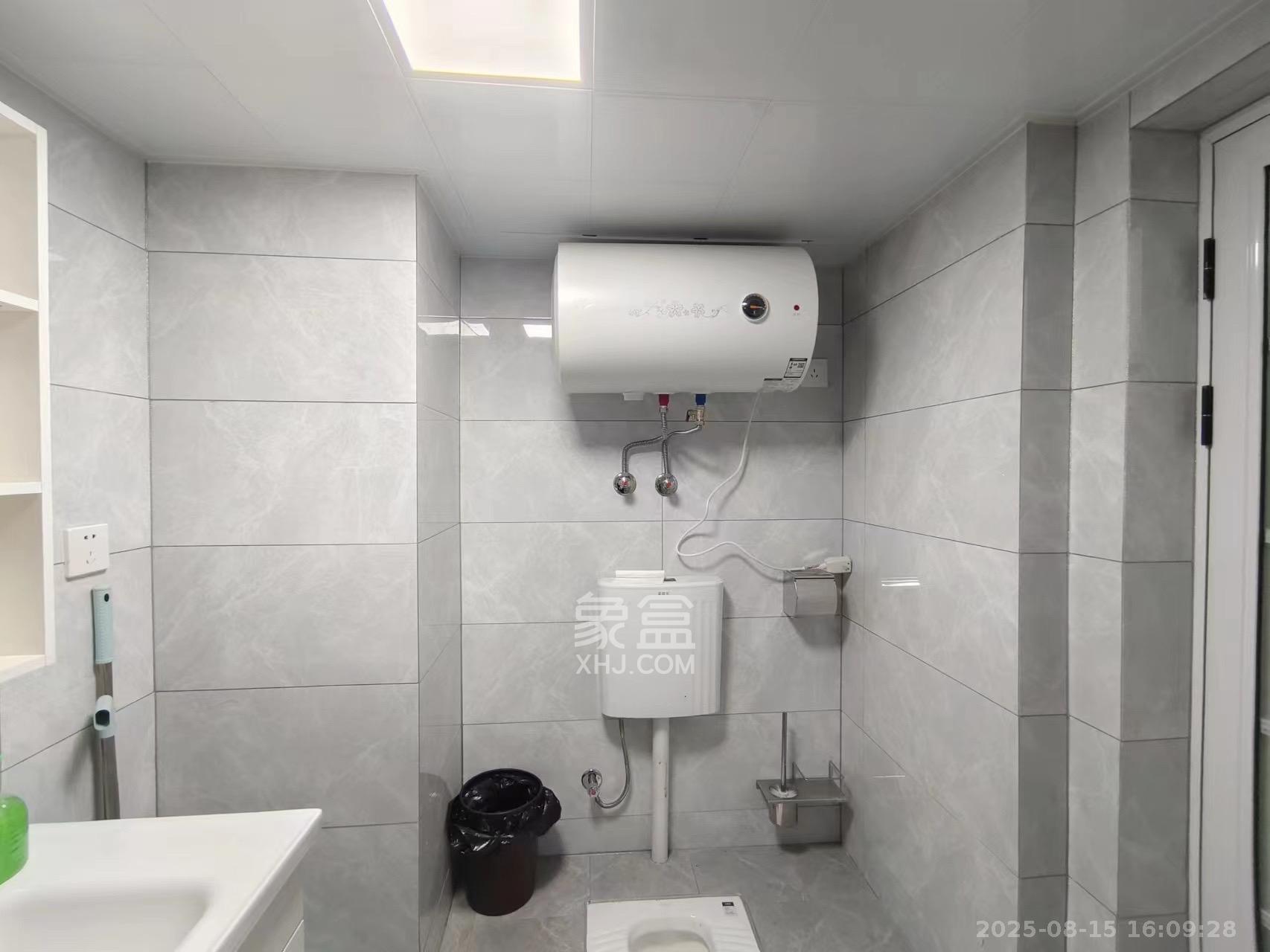 藏珑湖上公馆 2室1厅1卫 2500.0元/月 藏珑湖上公馆 2室1厅1卫 2500.0元/月室内图