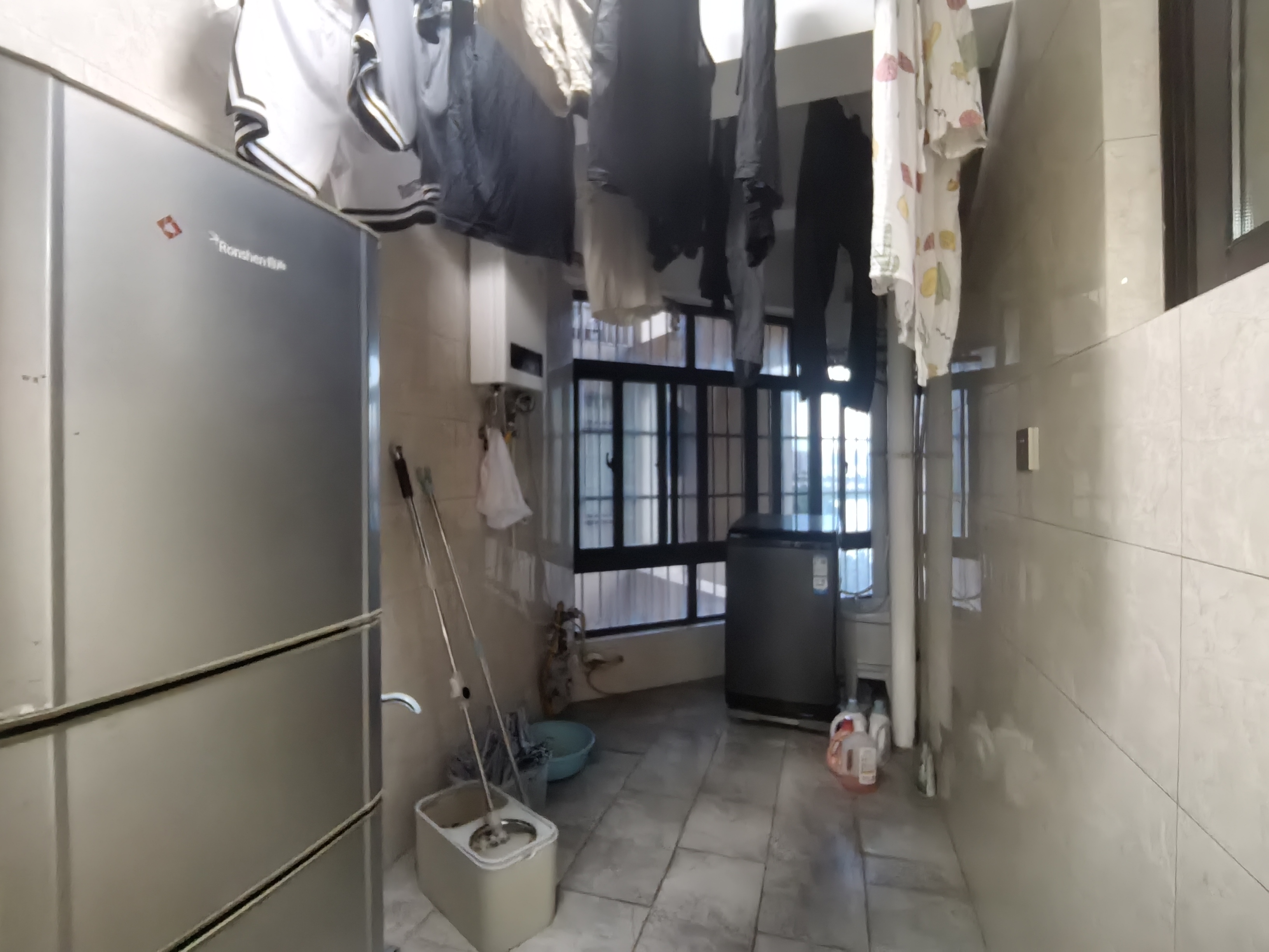 怡和湖城大境 3室2厅1卫 4000.0元/月 怡和湖城大境 3室2厅1卫 4000.0元/月室内图