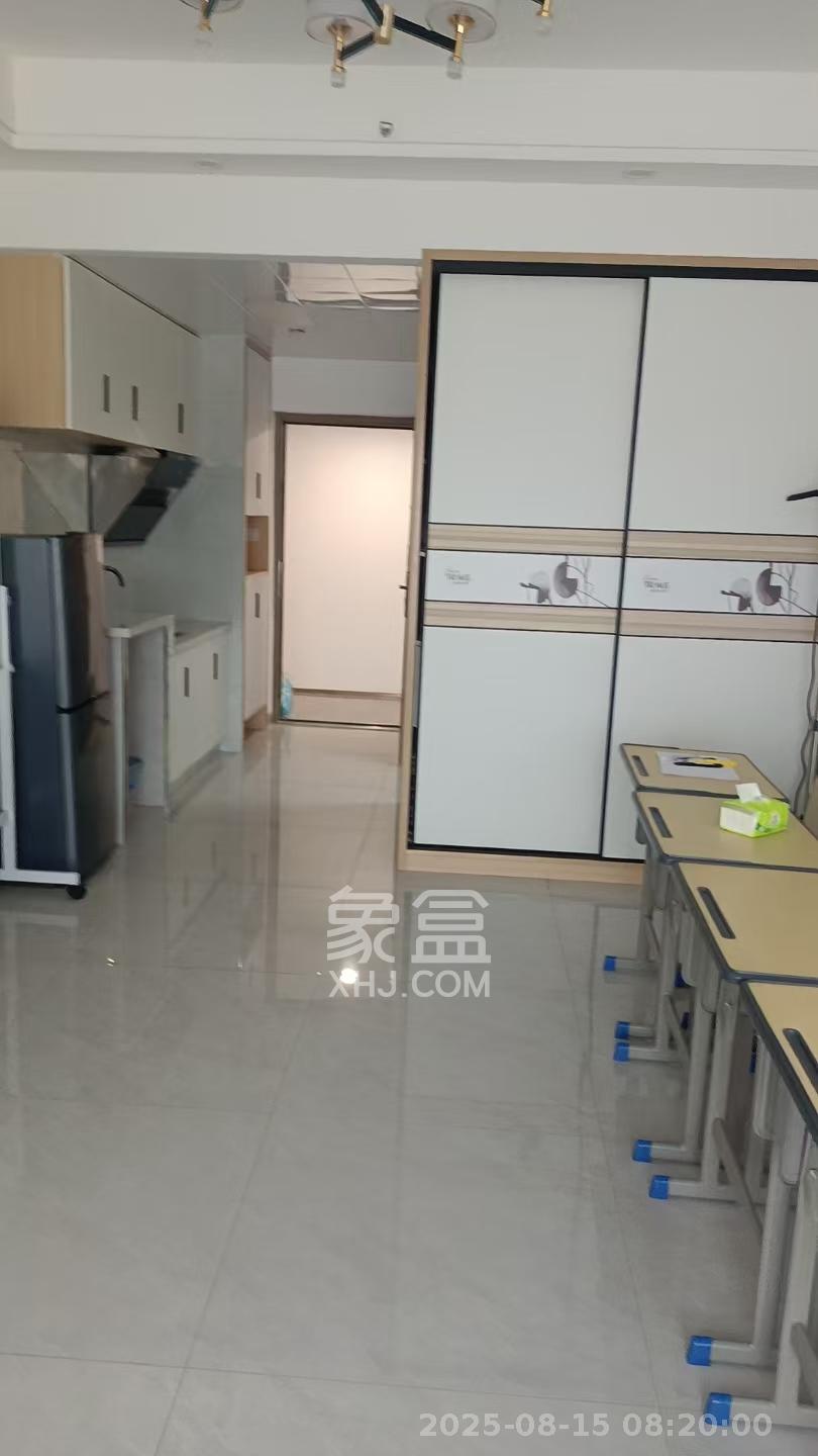南山梅溪一方  1室1厅1卫   1800.00元/月室内图