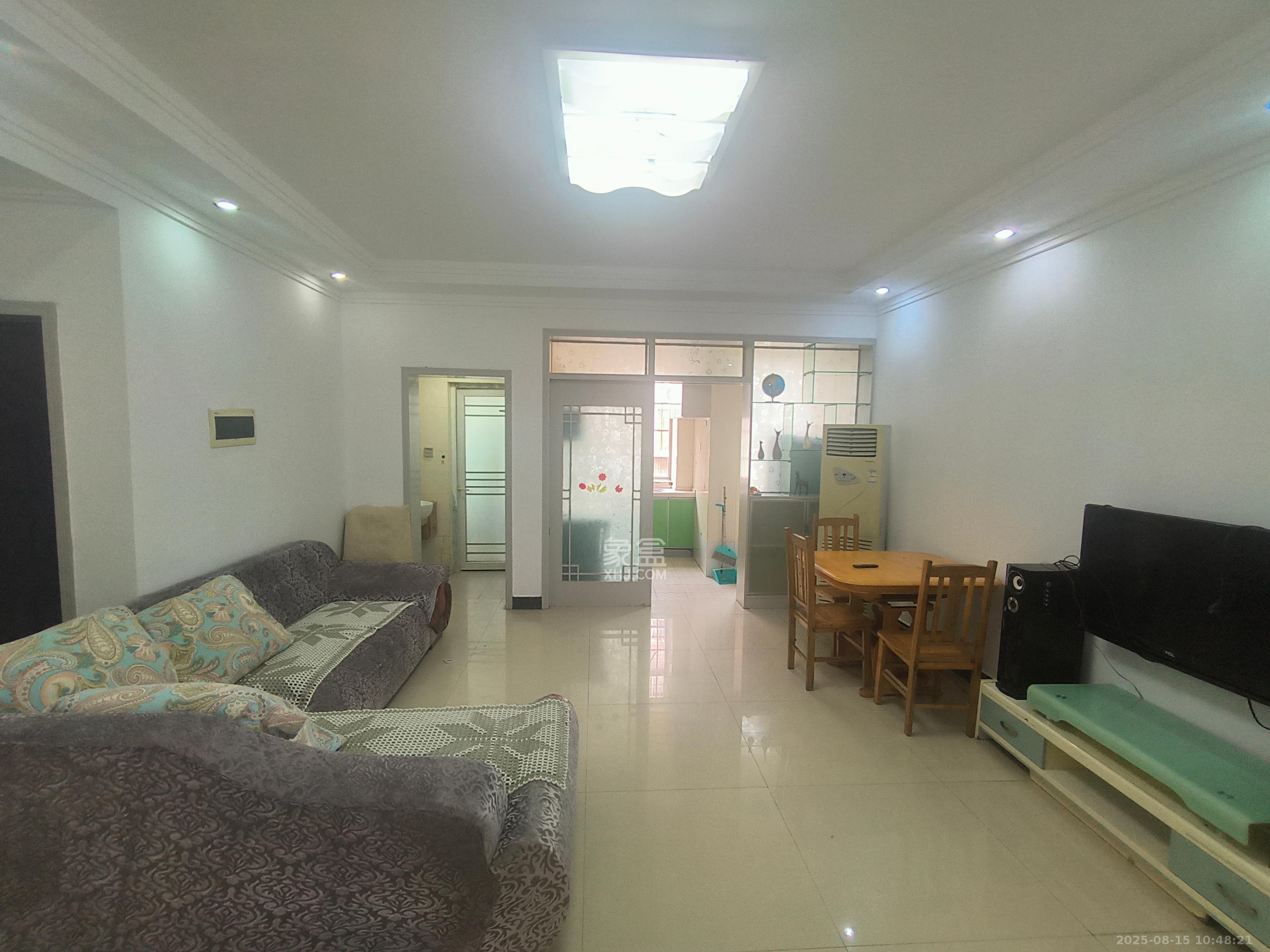 湘绣城  2室1厅1卫    1400.0元/月 湘绣城  2室1厅1卫    1400.0元/月