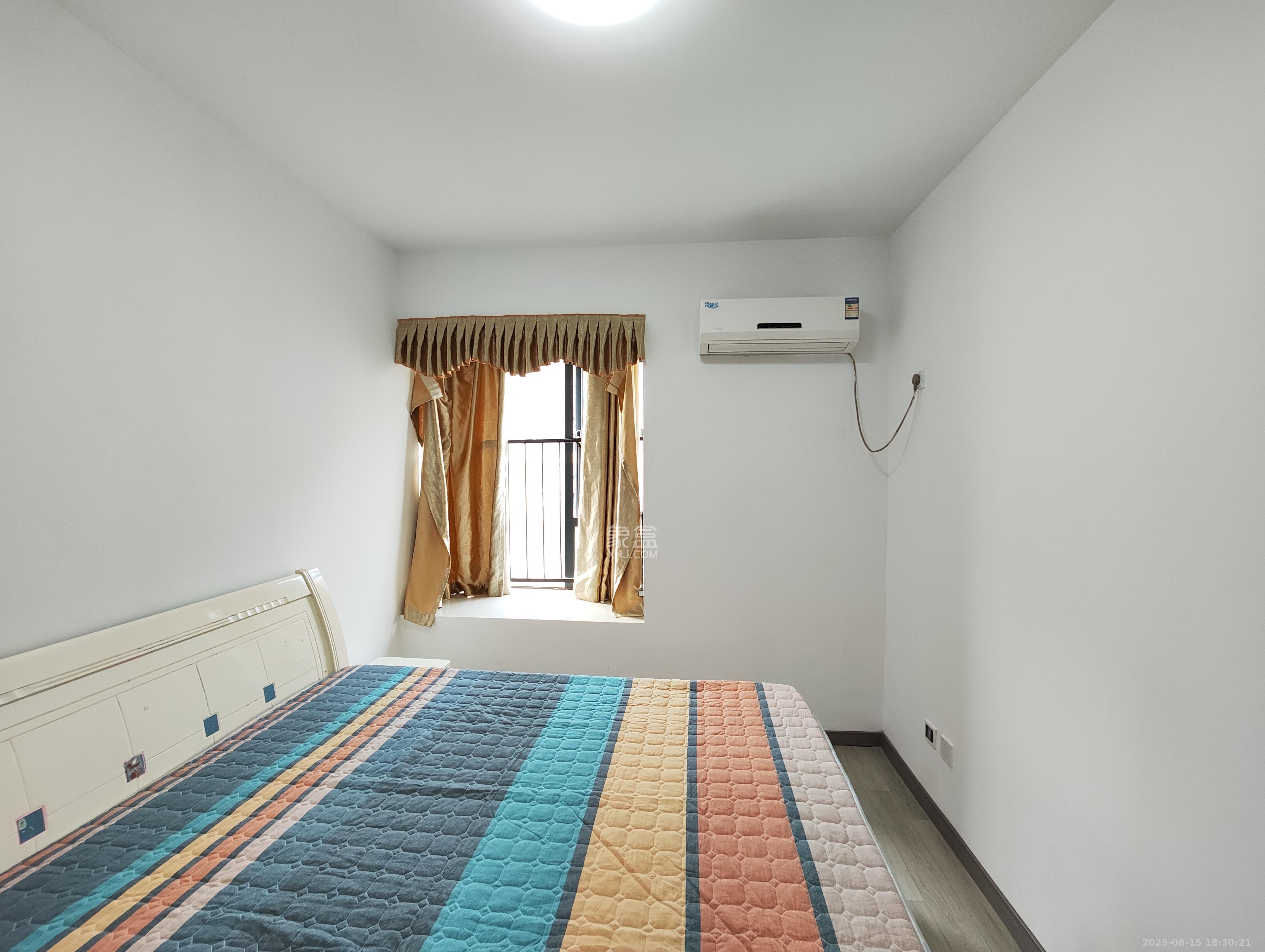 长房时代城 3室2厅1卫 2100.0元/月 长房时代城 3室2厅1卫 2100.0元/月室内图