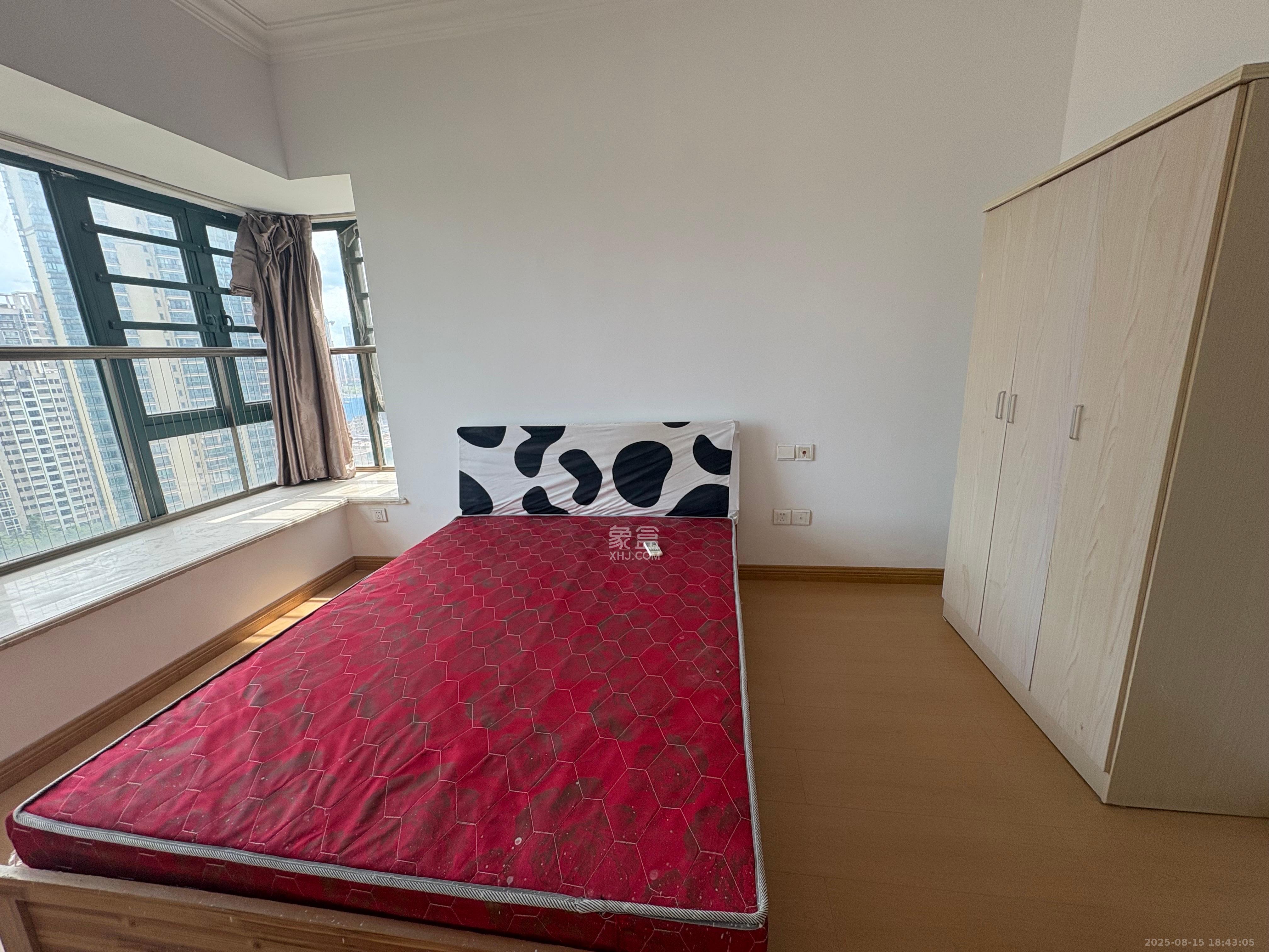 恒大雅苑  3室2厅1卫    2500.0元/月室内图