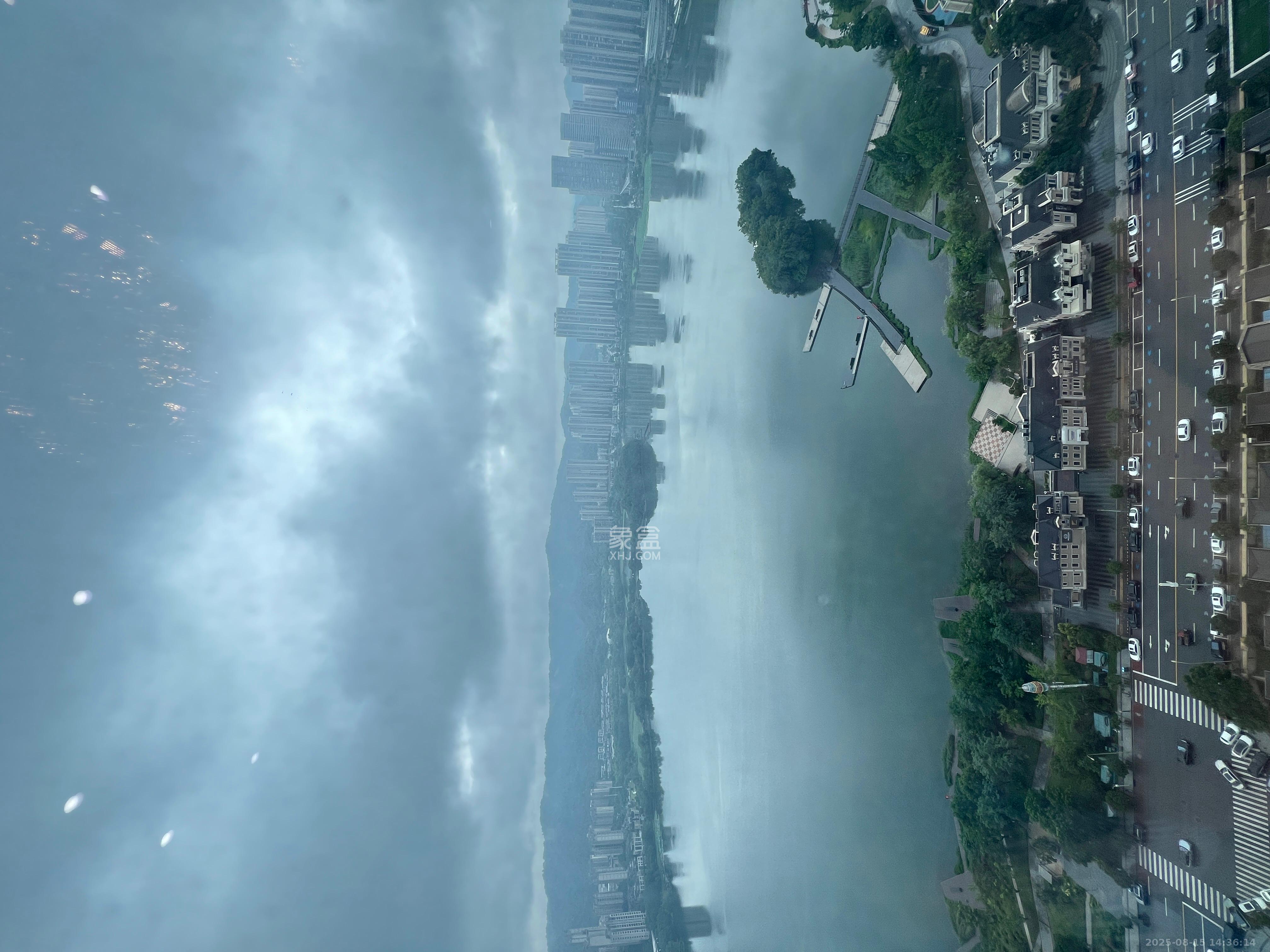 达美溪湖湾  2室1厅1卫    3400.0元/月室内图