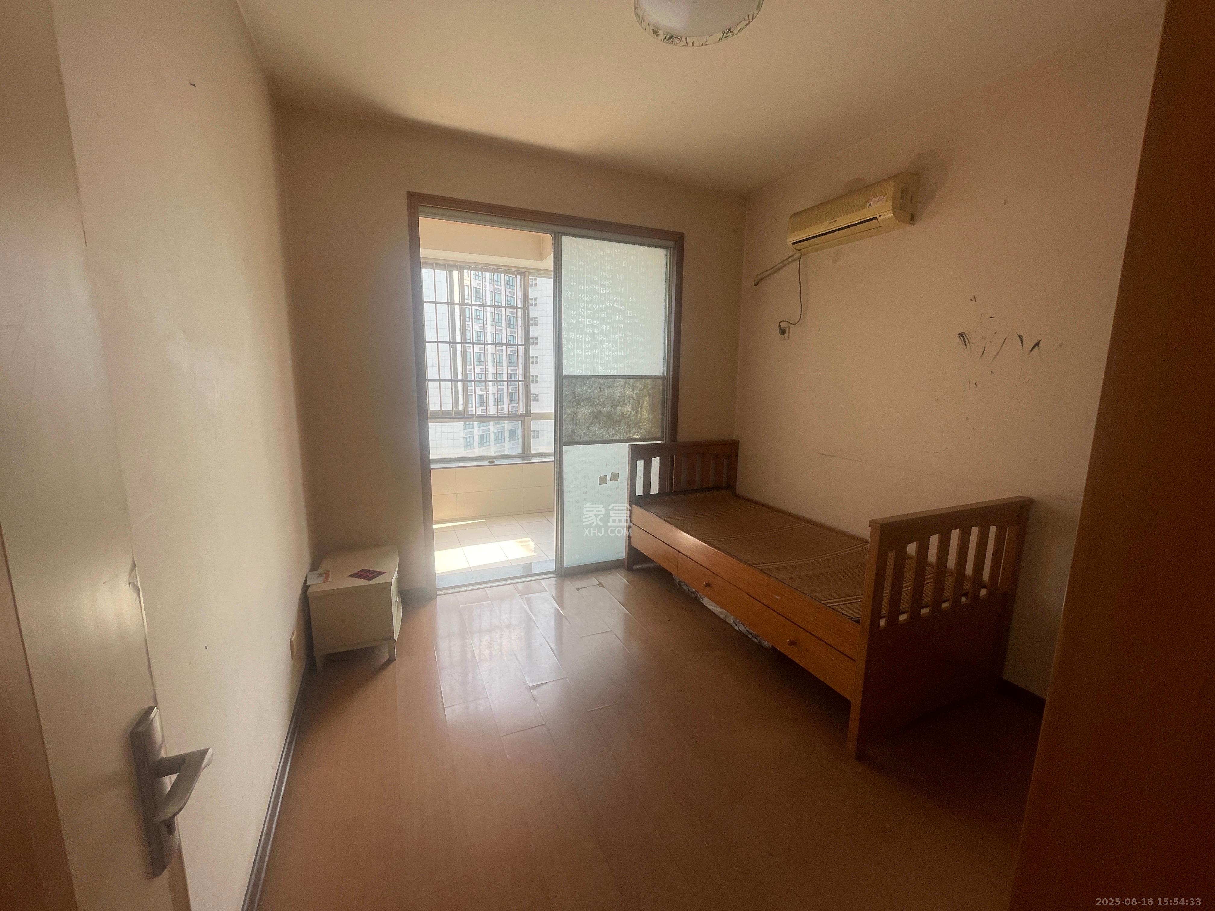 省建苑小区  3室2厅2卫    2800.0元/月室内图