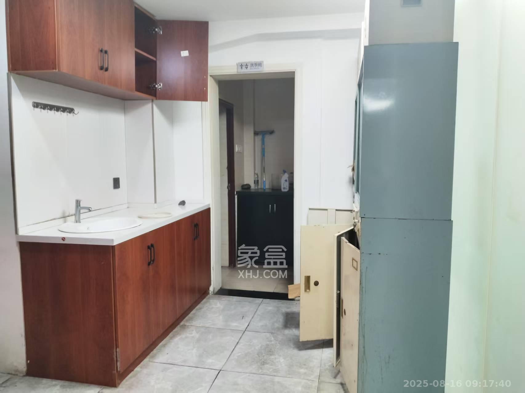 万象新天  5室2厅2卫    4200.0元/月室内图