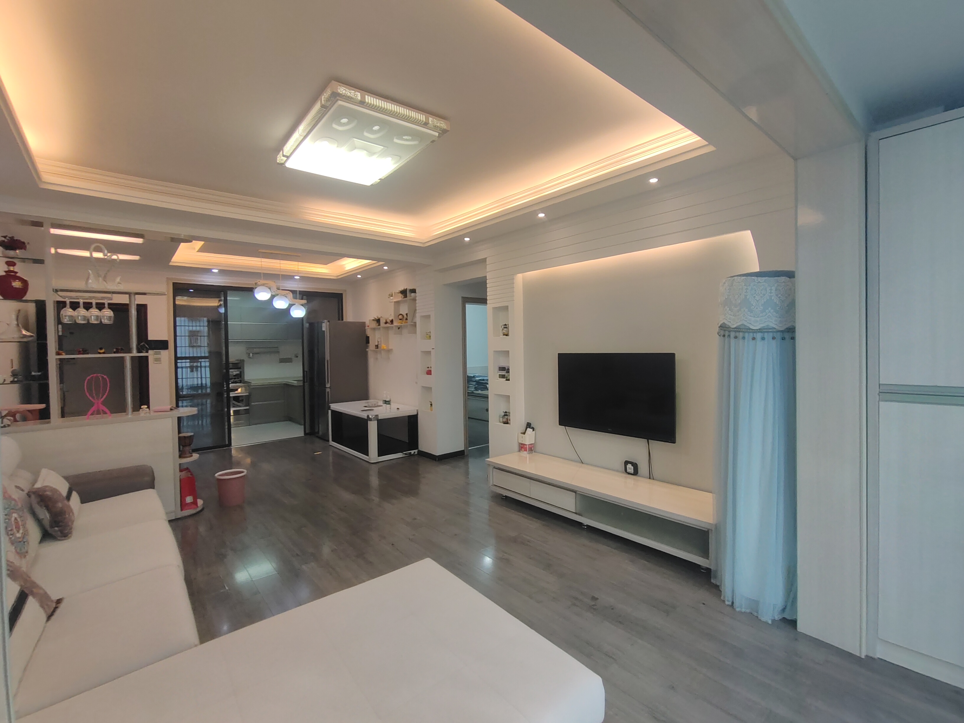 熙城春天 2室2厅1卫 1600.0元/月 熙城春天 2室2厅1卫 1600.0元/月室内图