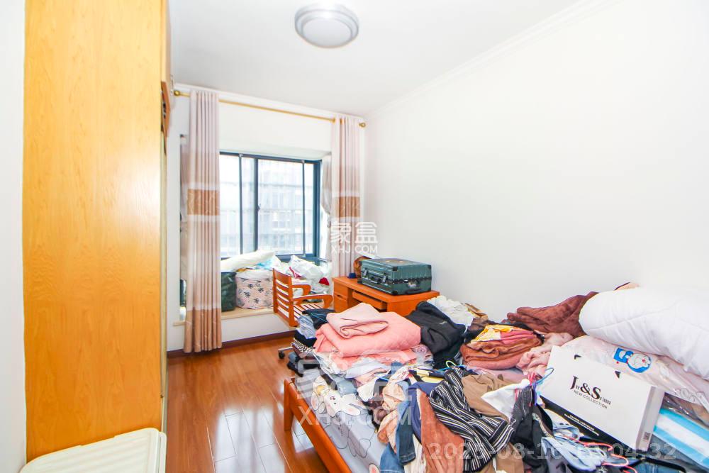 汀湘十里  4室2厅2卫    2400.0元/月 汀湘十里  4室2厅2卫    2400.0元/月室内图