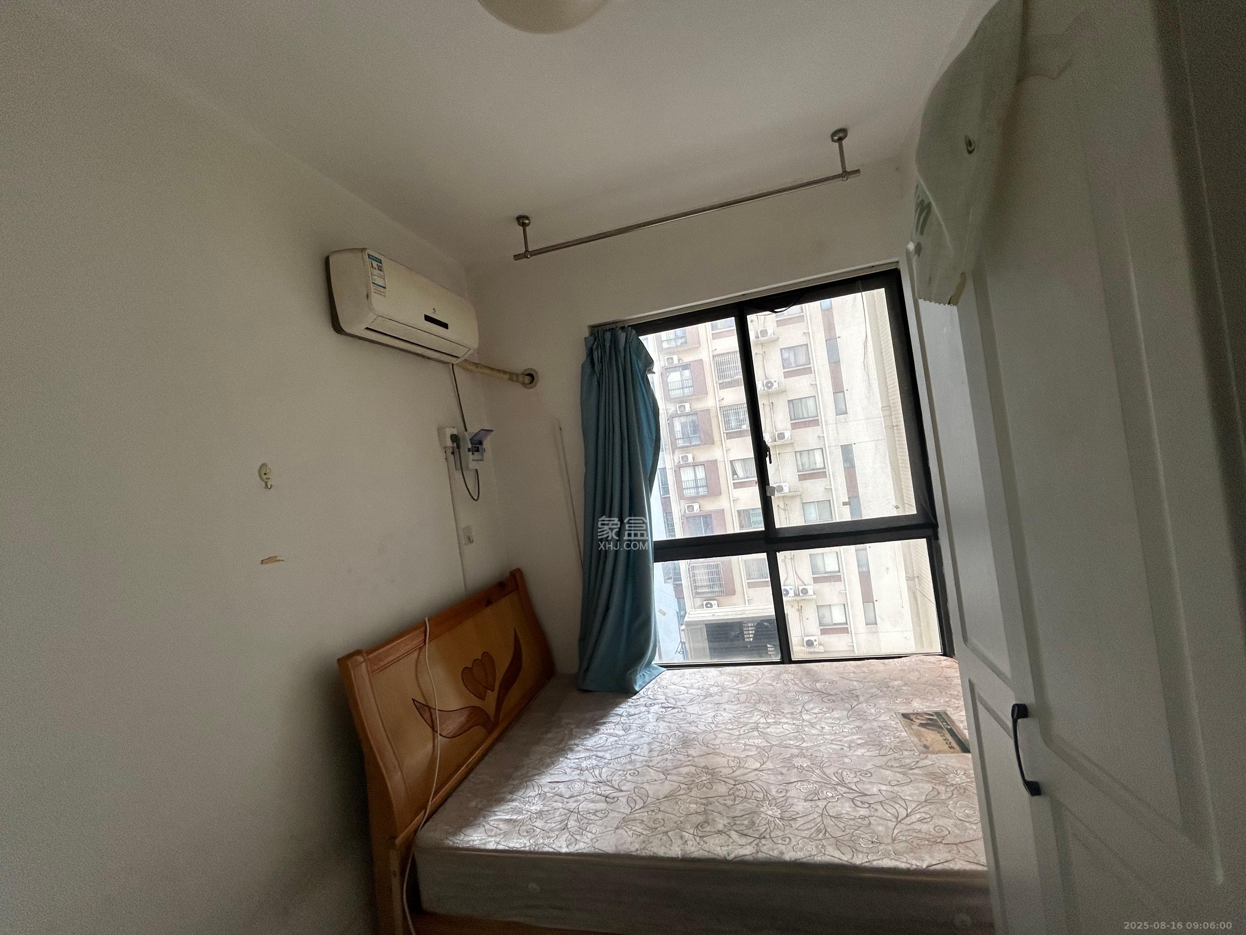 兰亭优壳（隽峰苑）  5室2厅2卫    2200.0元/月室内图